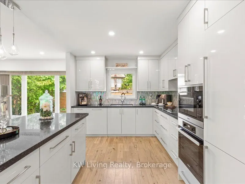 2816 Constable Road