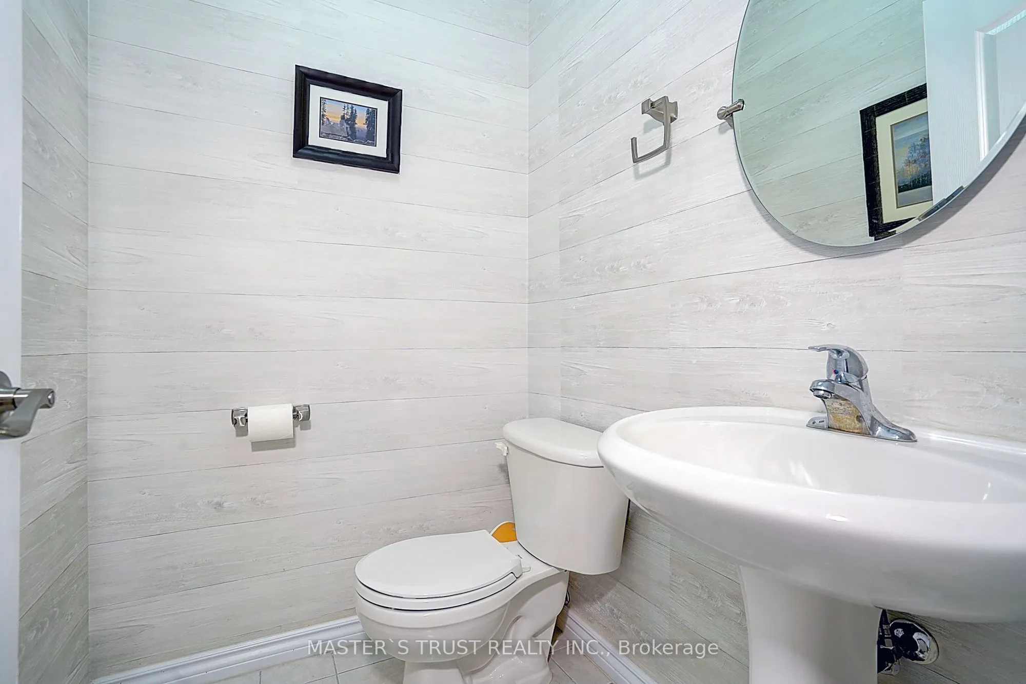 6 Courtsfield Crescent