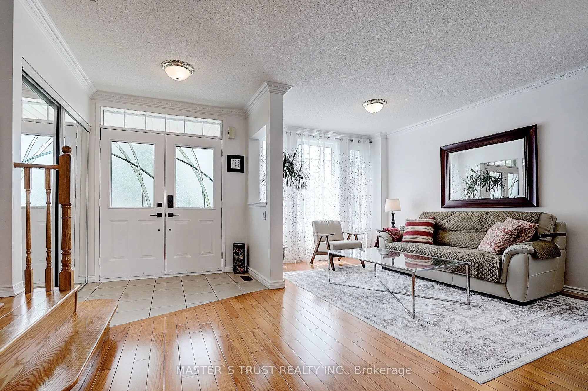 6 Courtsfield Crescent