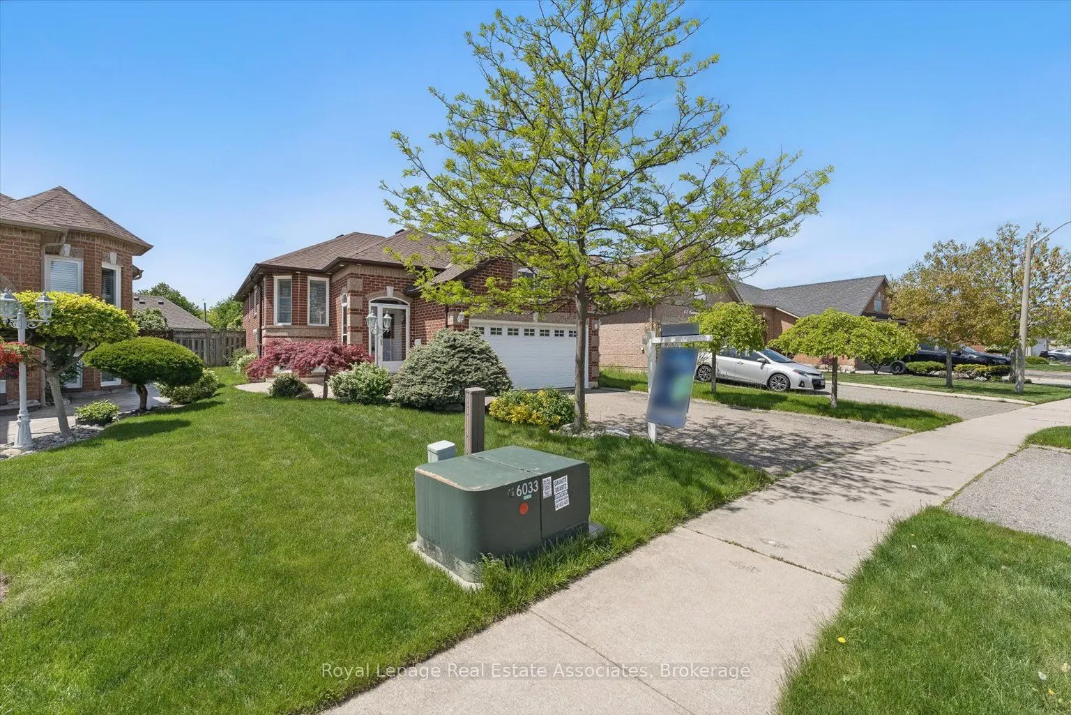 65 Summerfield Crescent