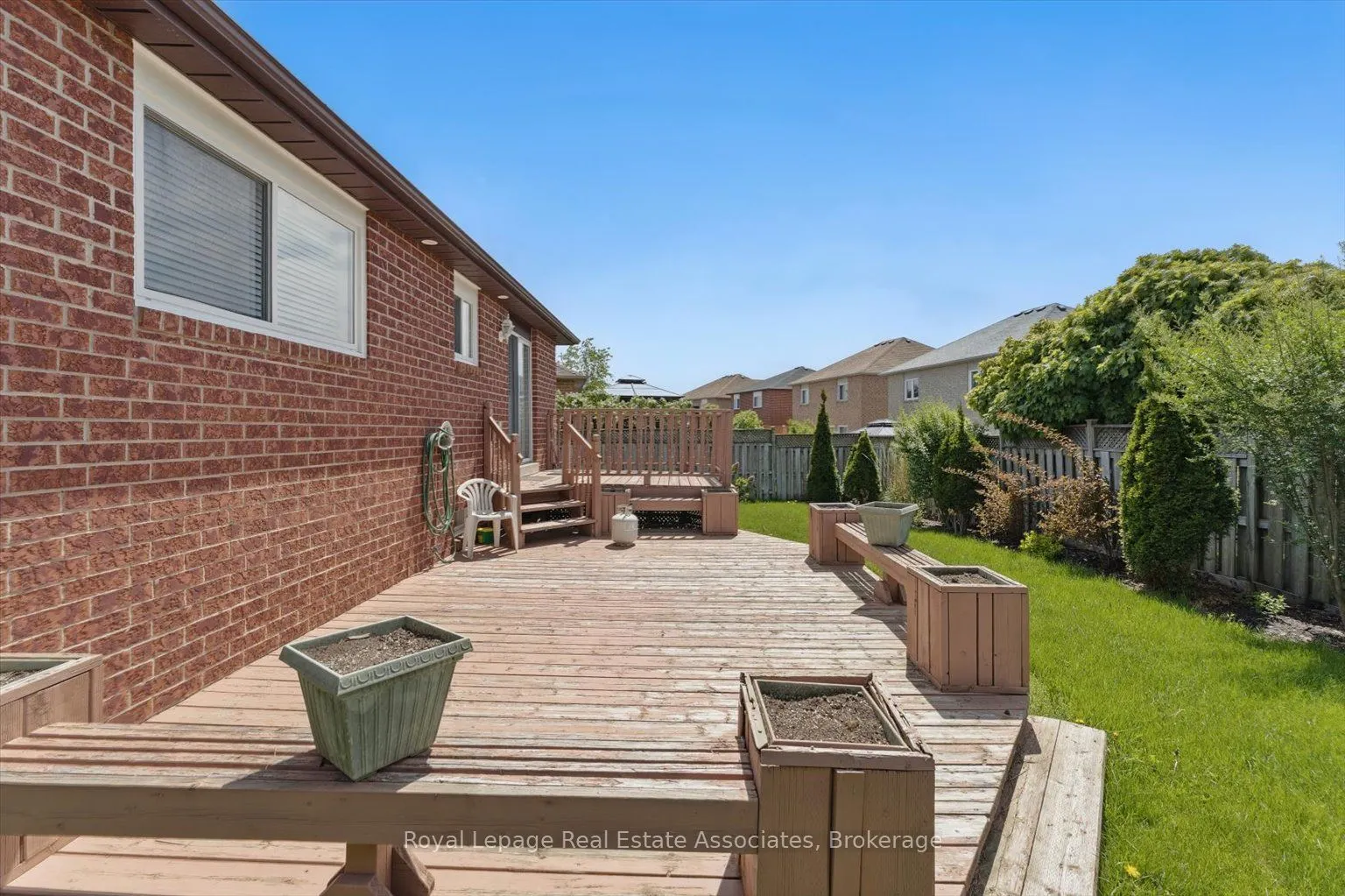 65 Summerfield Crescent