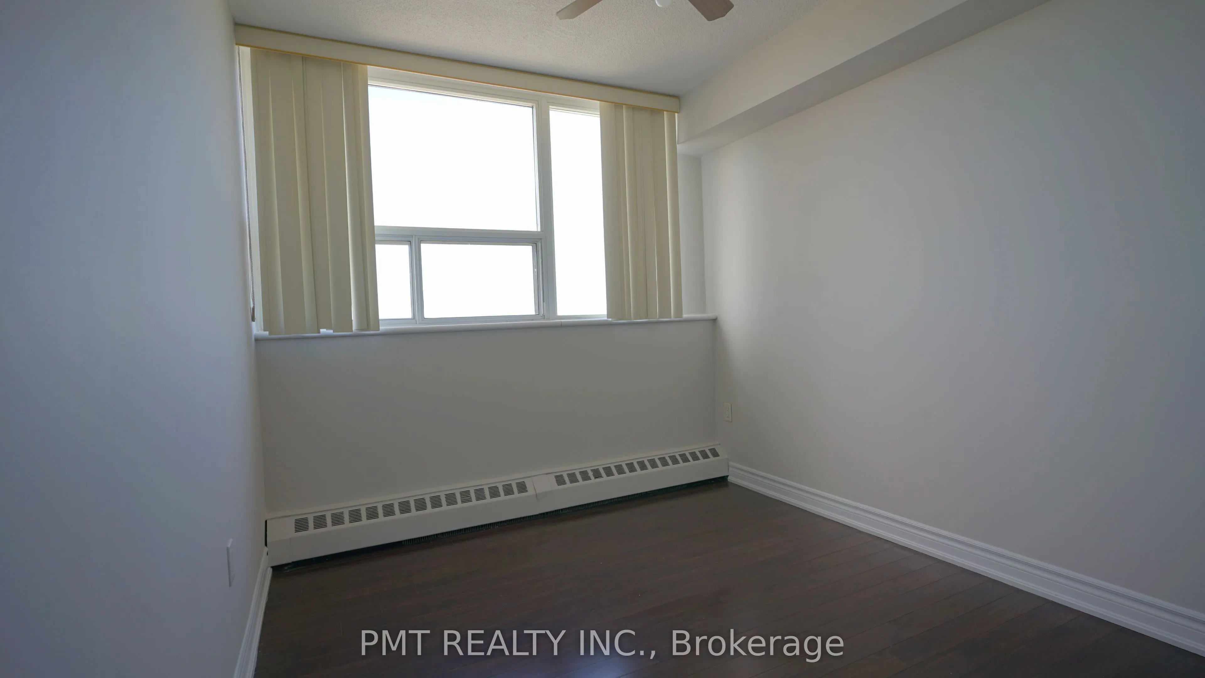 530 Lolita Gardens, #904