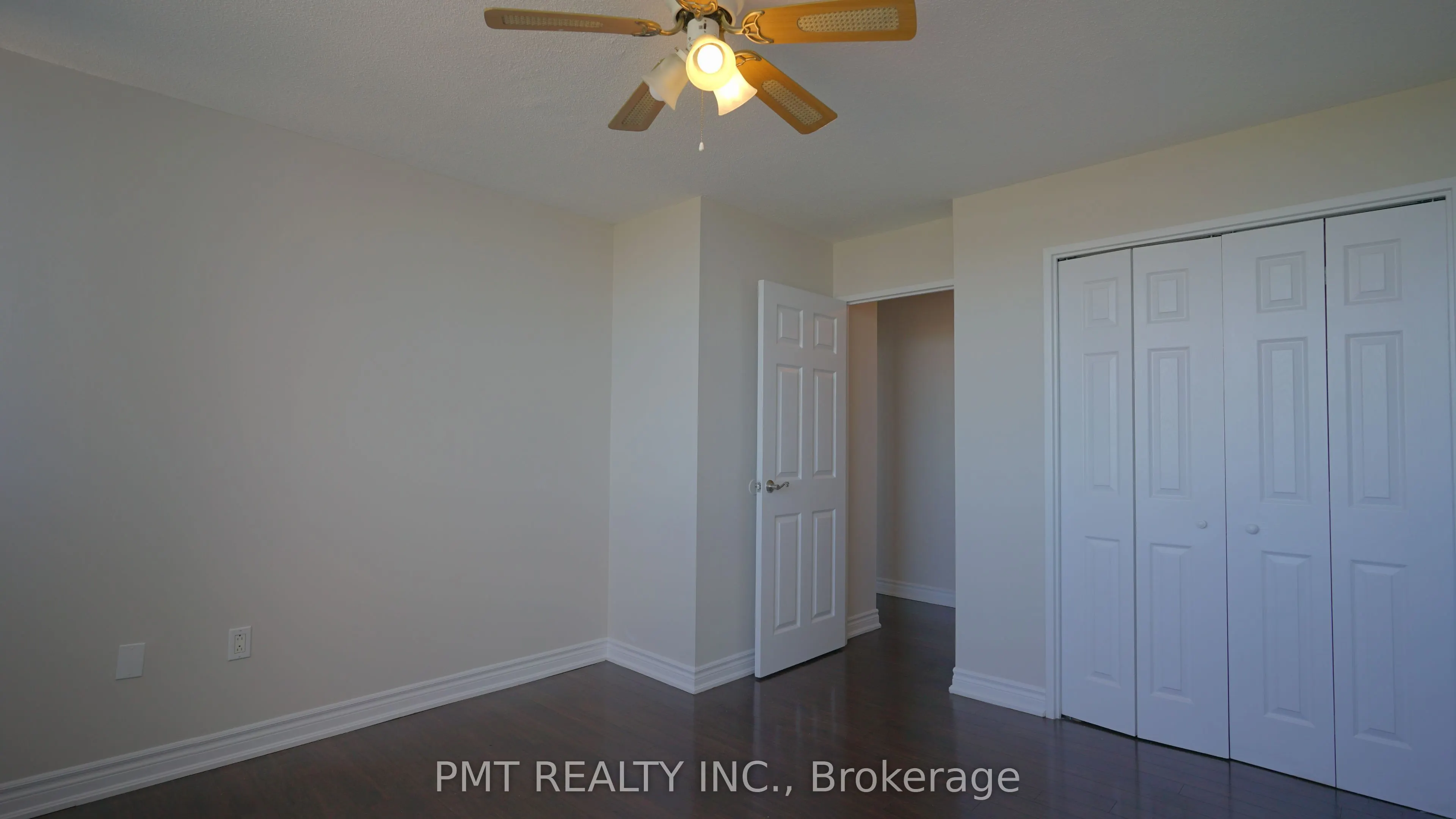 530 Lolita Gardens, #904