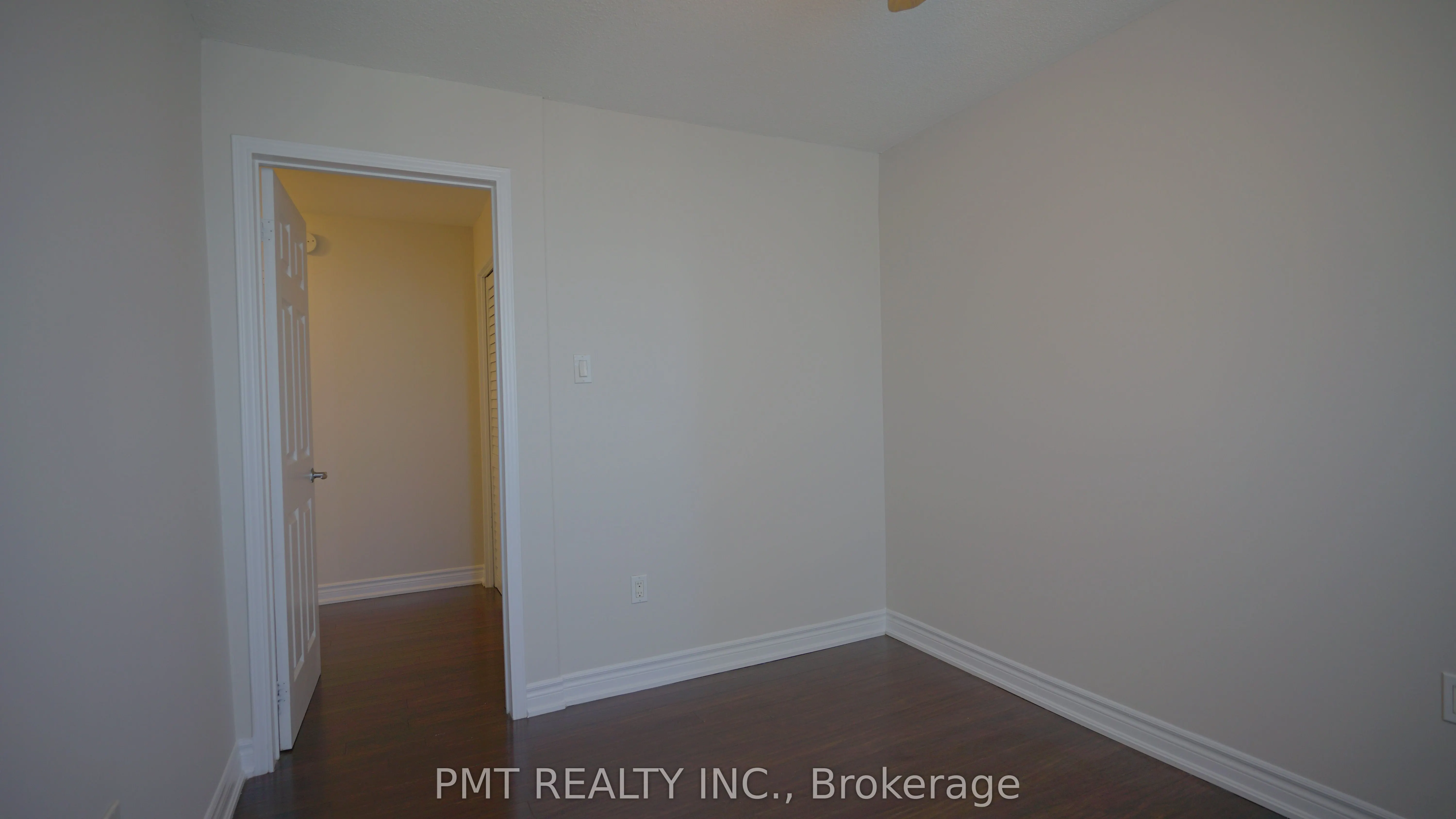 530 Lolita Gardens, #904
