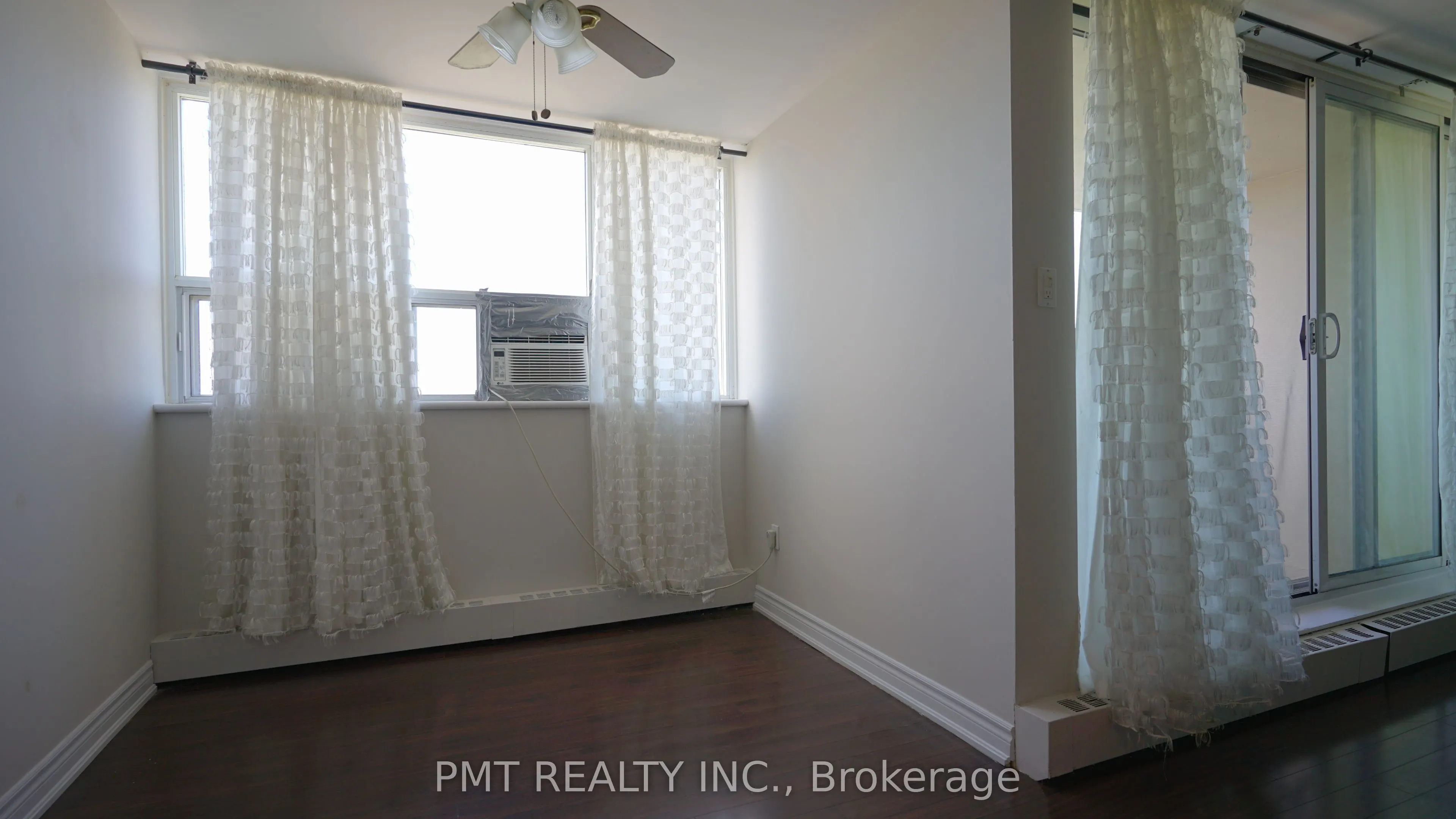 530 Lolita Gardens, #904