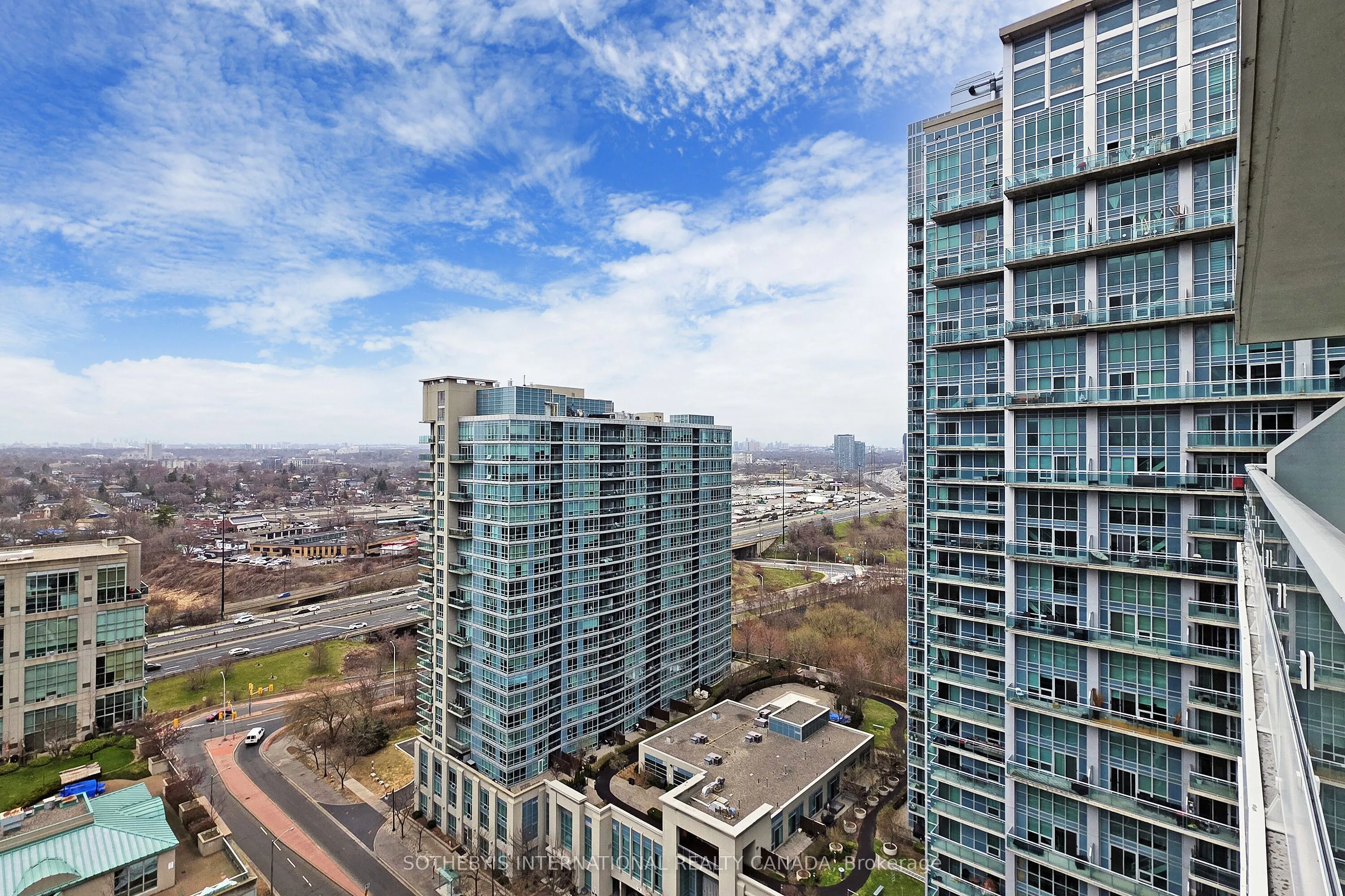 251 Manitoba Street, #2011