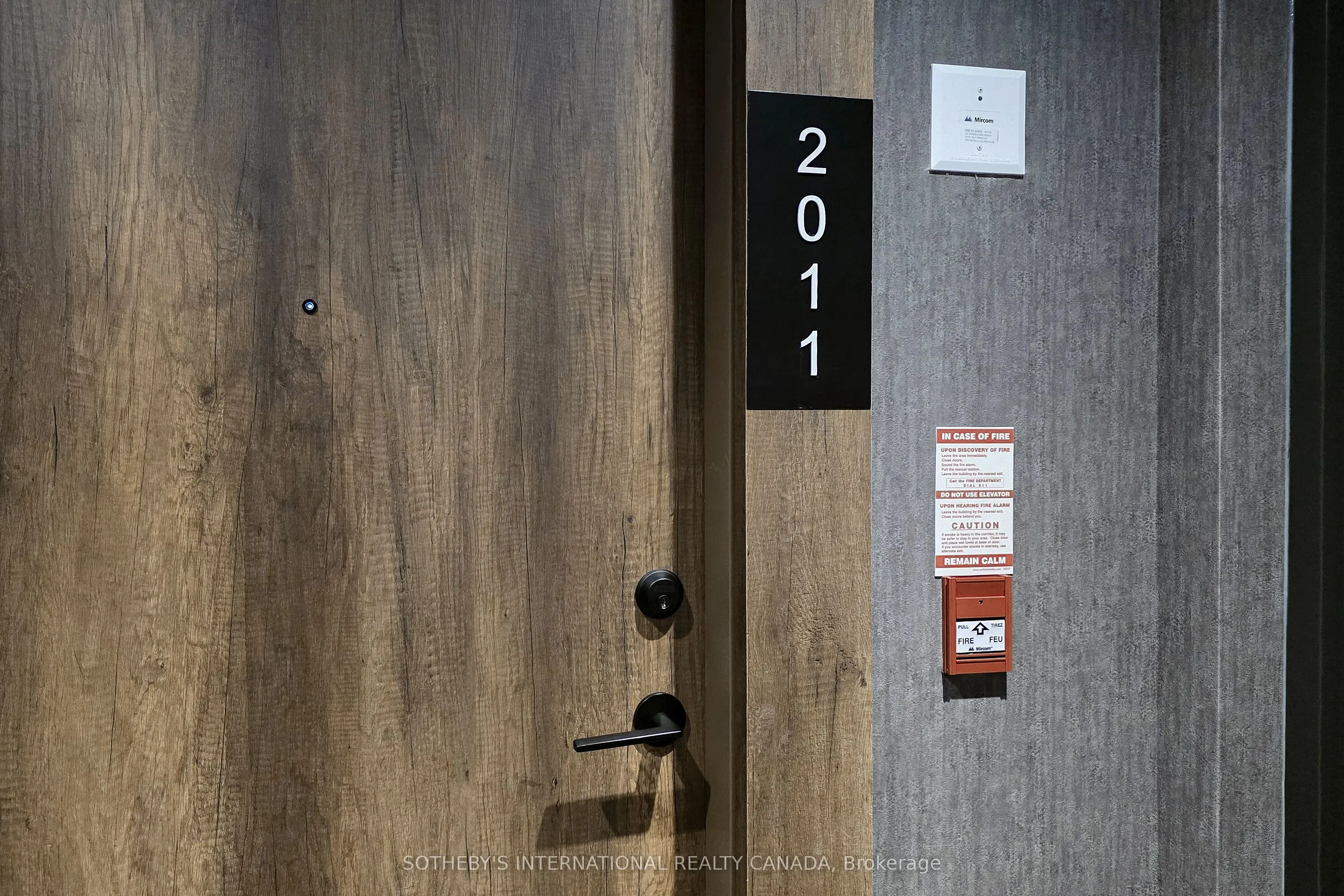 251 Manitoba Street, #2011