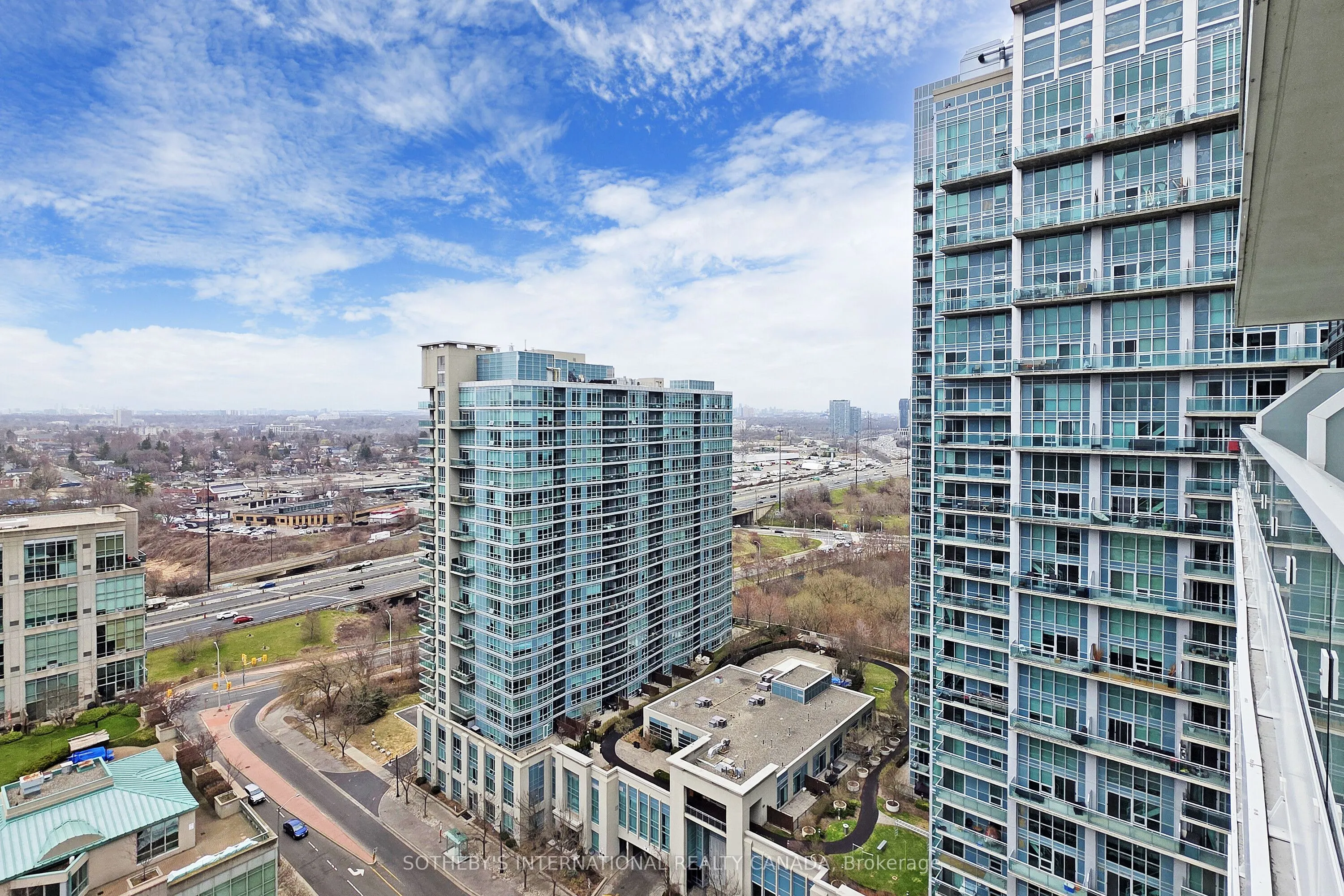 251 Manitoba Street, #2011