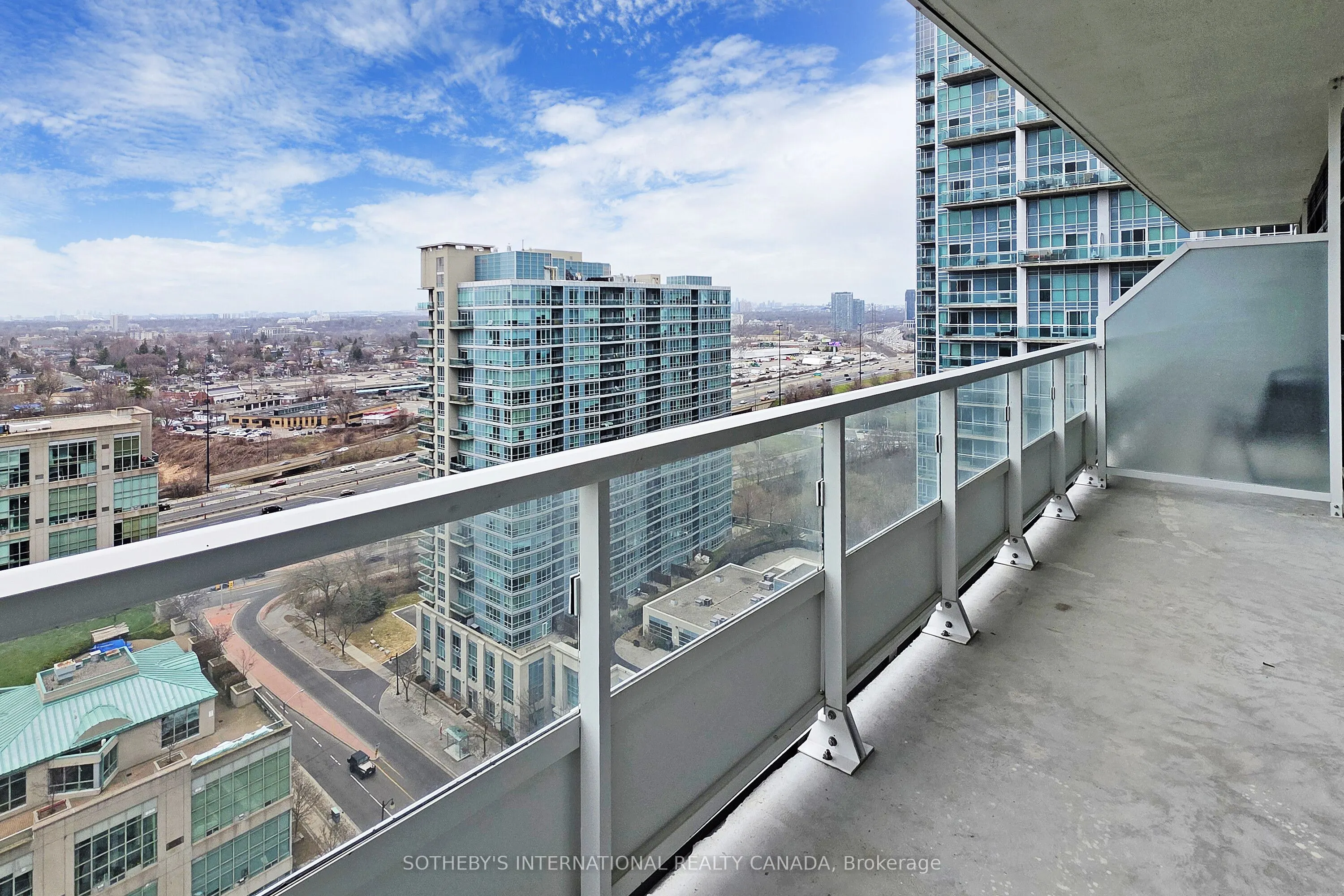 251 Manitoba Street, #2011