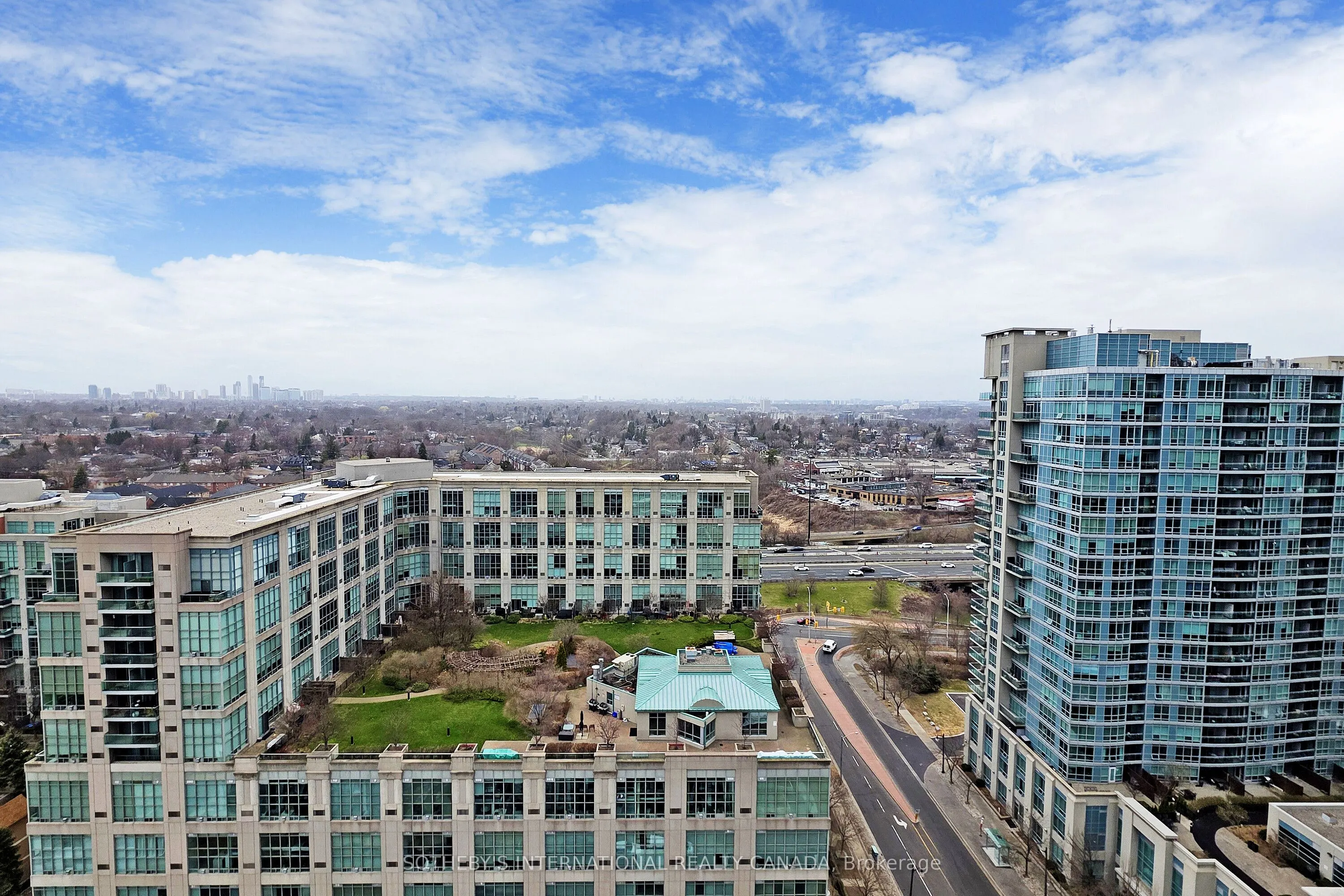 251 Manitoba Street, #2011