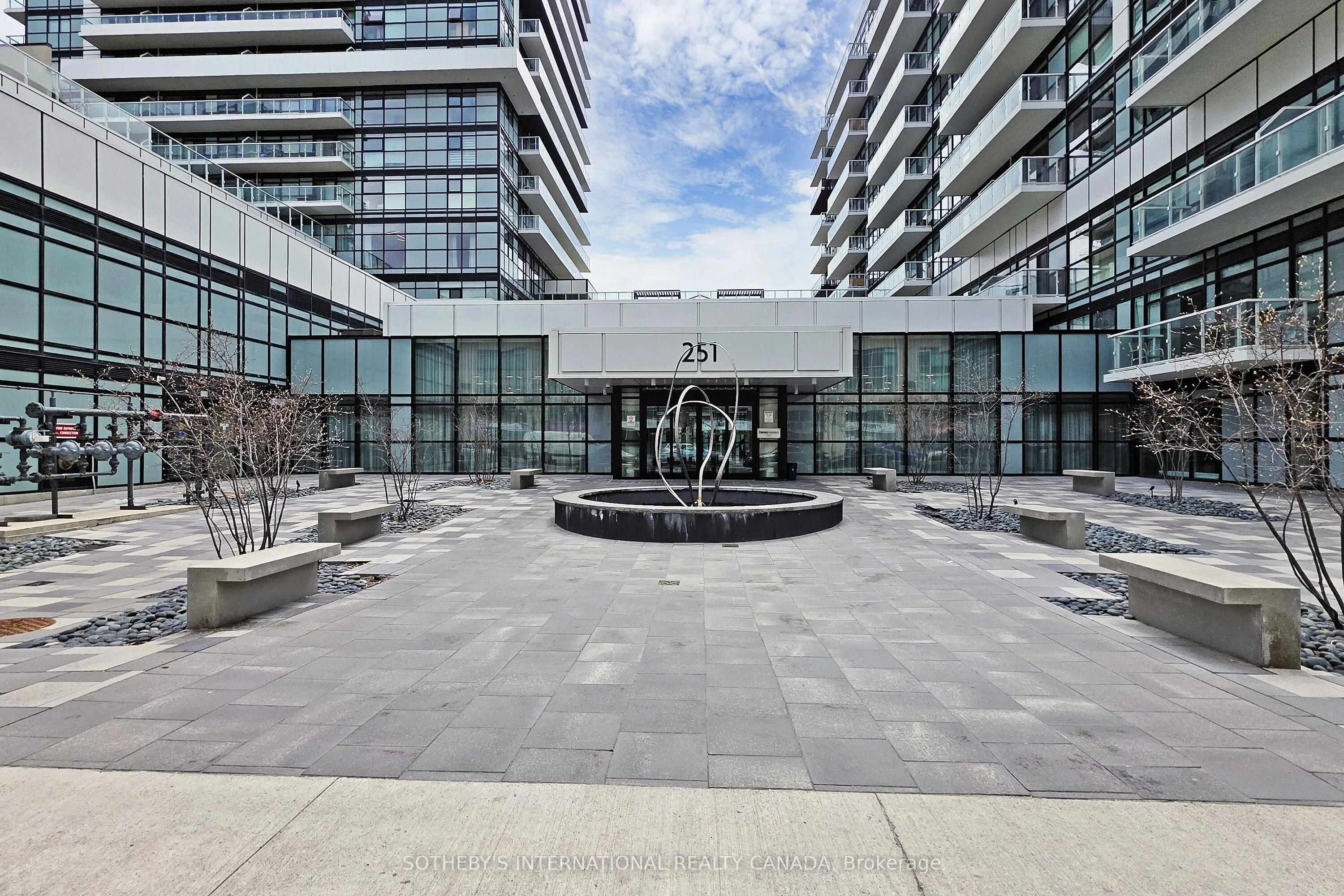 251 Manitoba Street, #2011