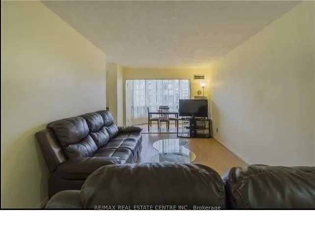 115 Hillcrest Avenue, #2007
