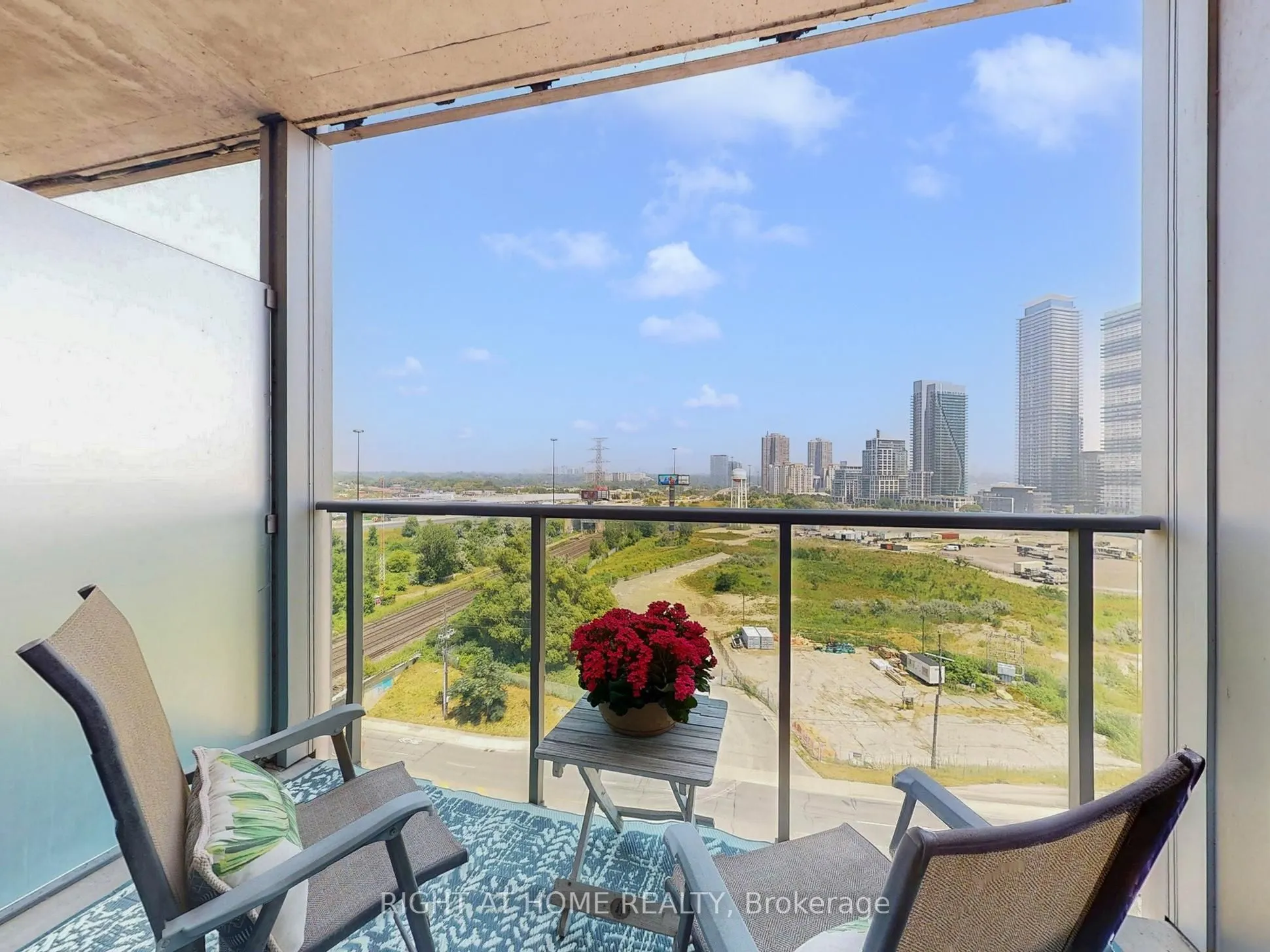 90 Park Lawn Road, #1209