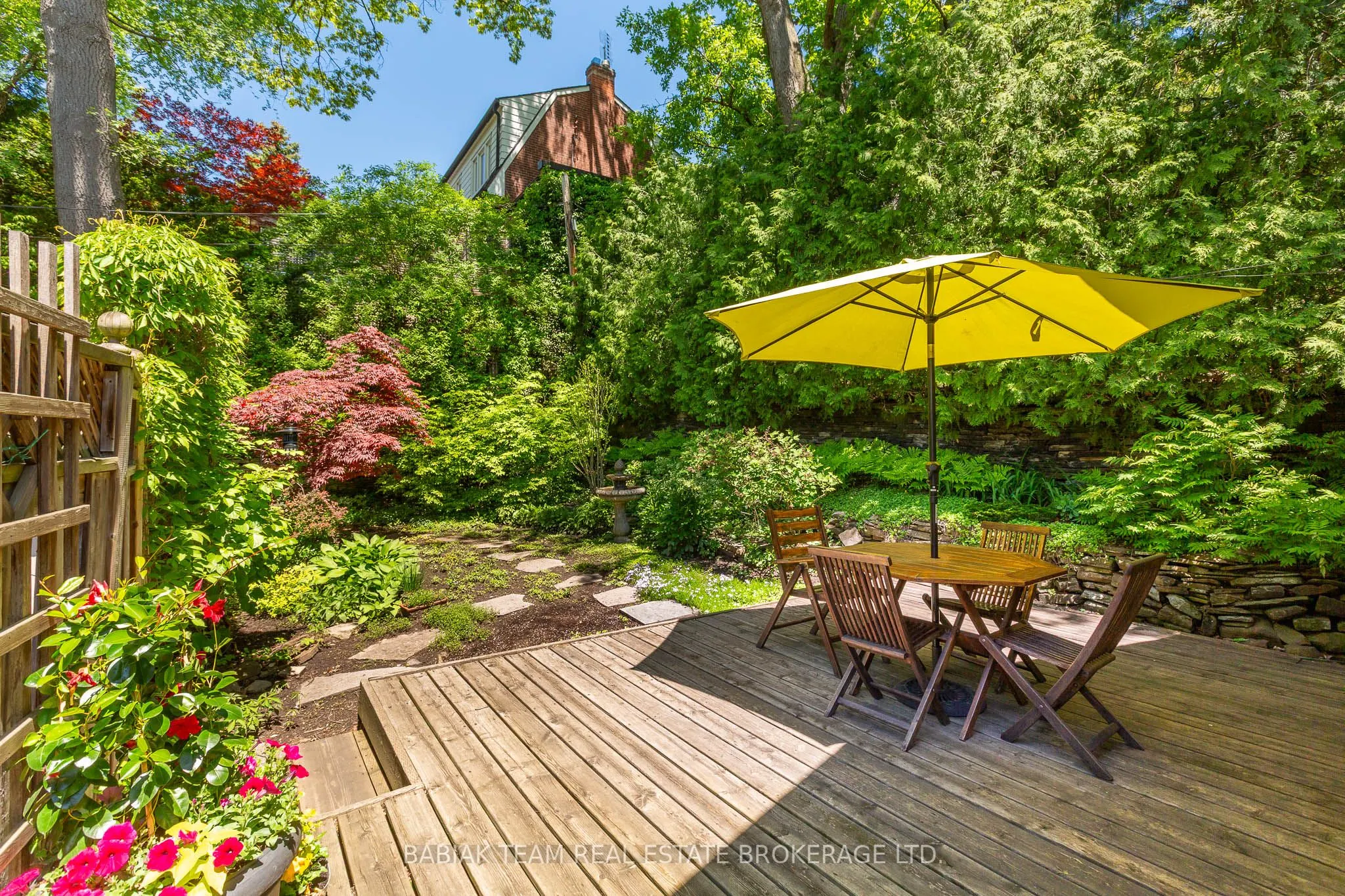 16 Halford Avenue