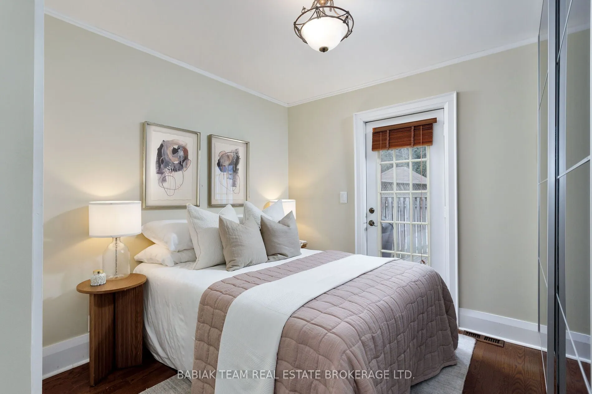 16 Halford Avenue
