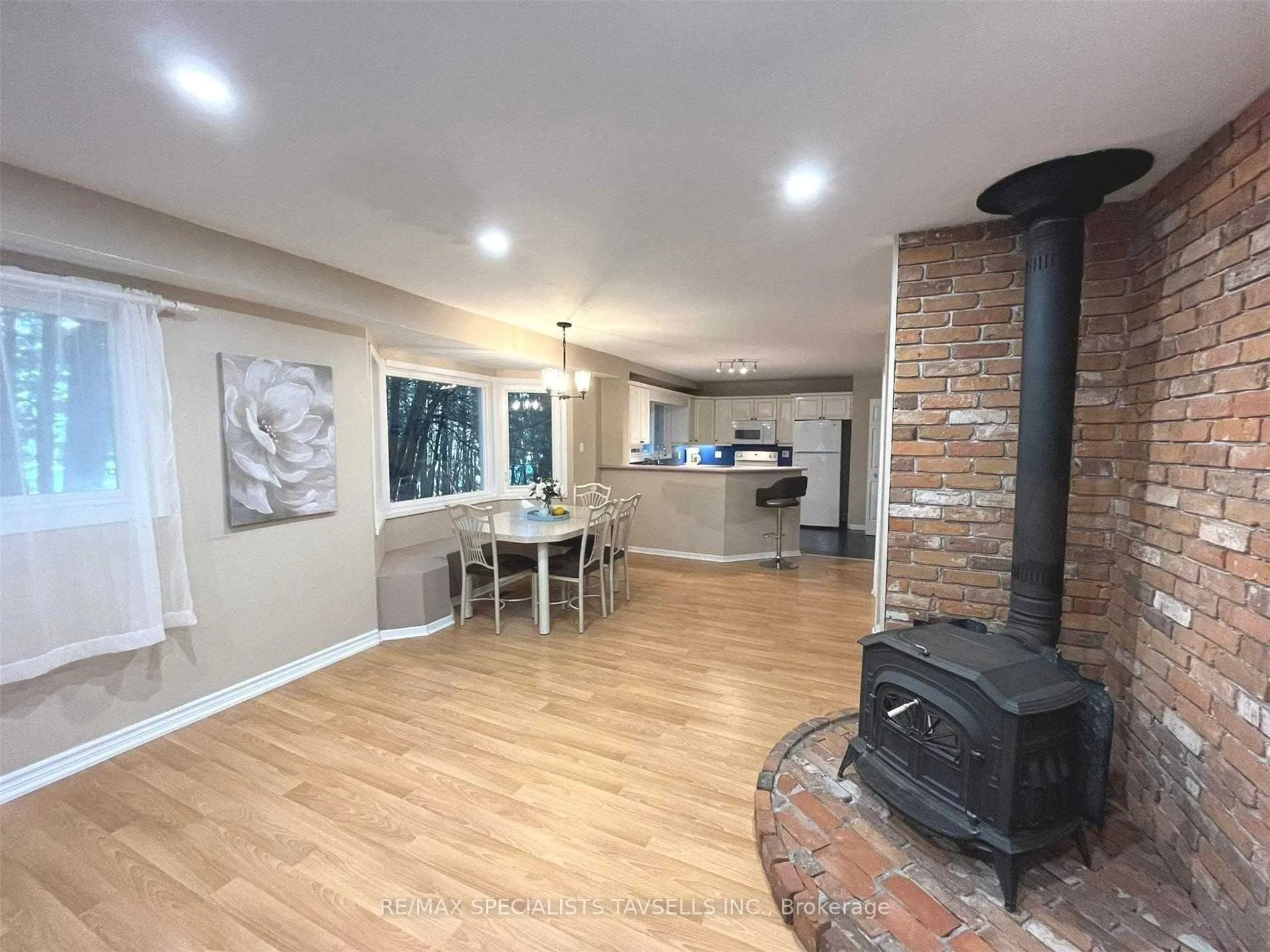 4 Sunshine Mountain Drive