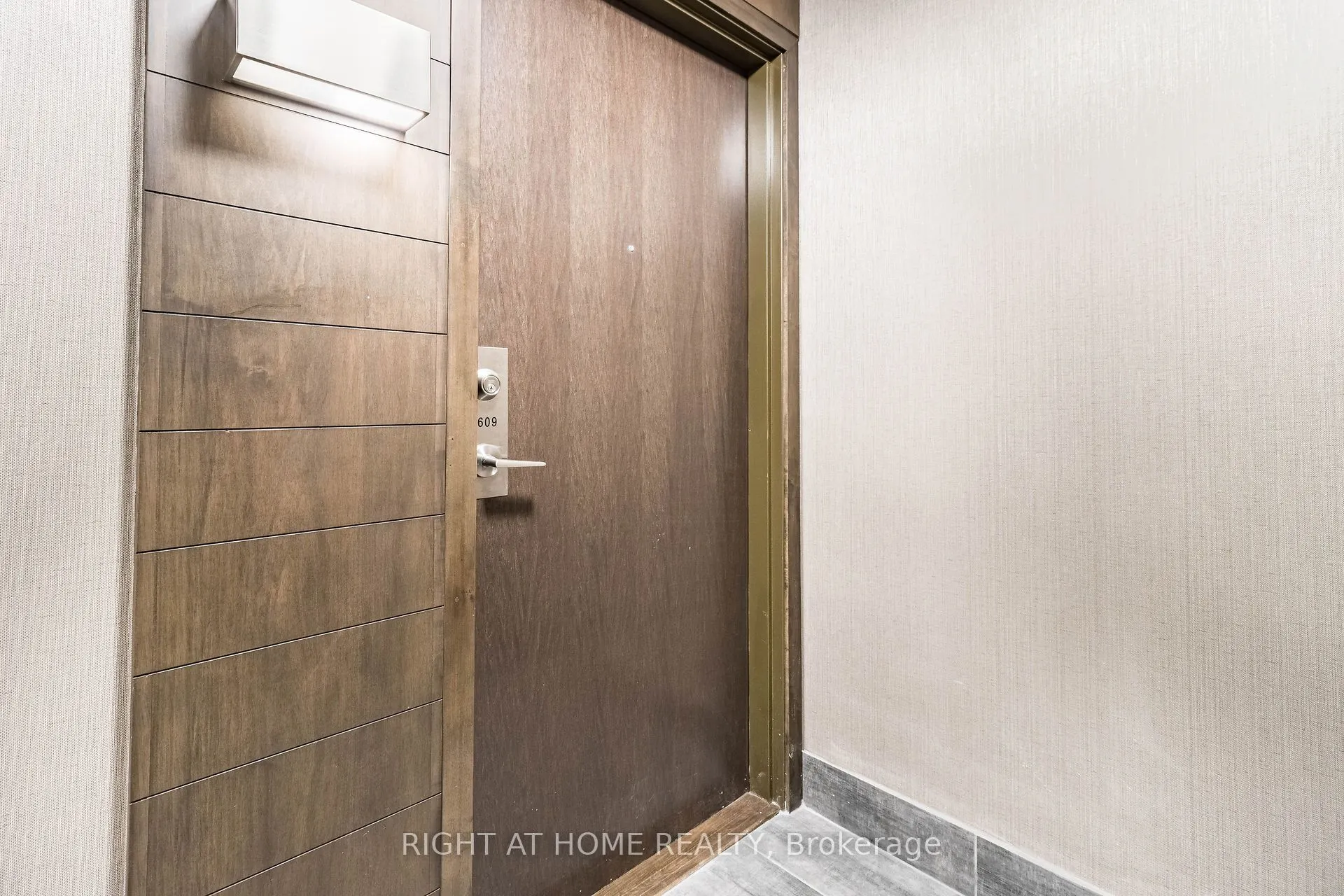 205 Sherway Gardens Road, #1609