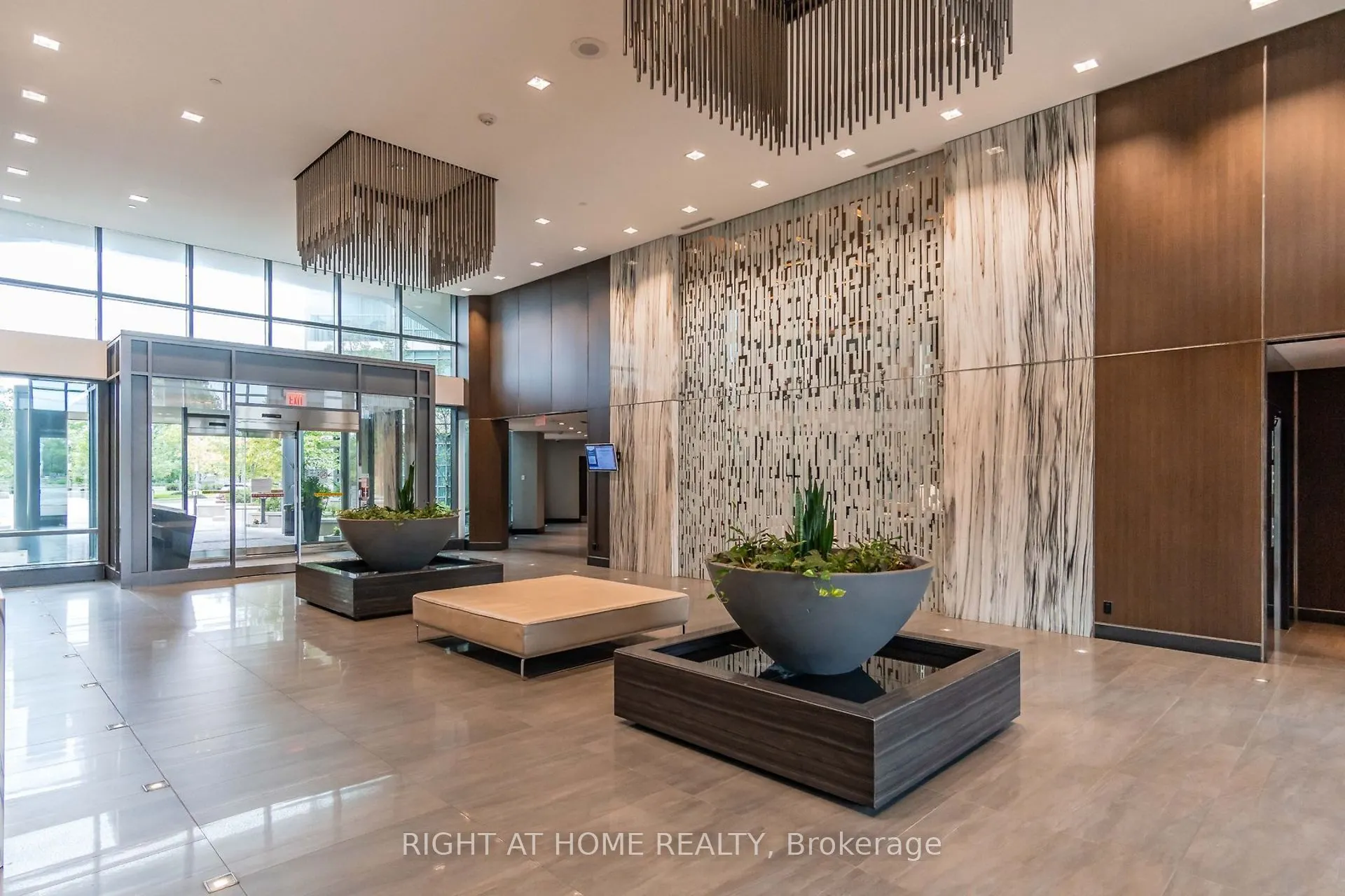 205 Sherway Gardens Road, #1609