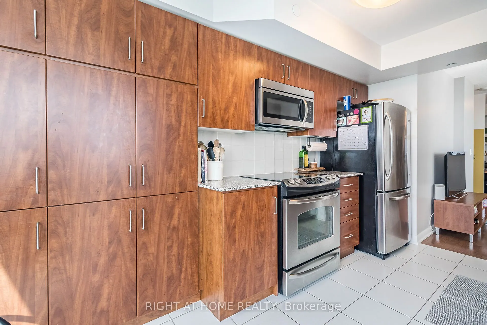 205 Sherway Gardens Road, #1609