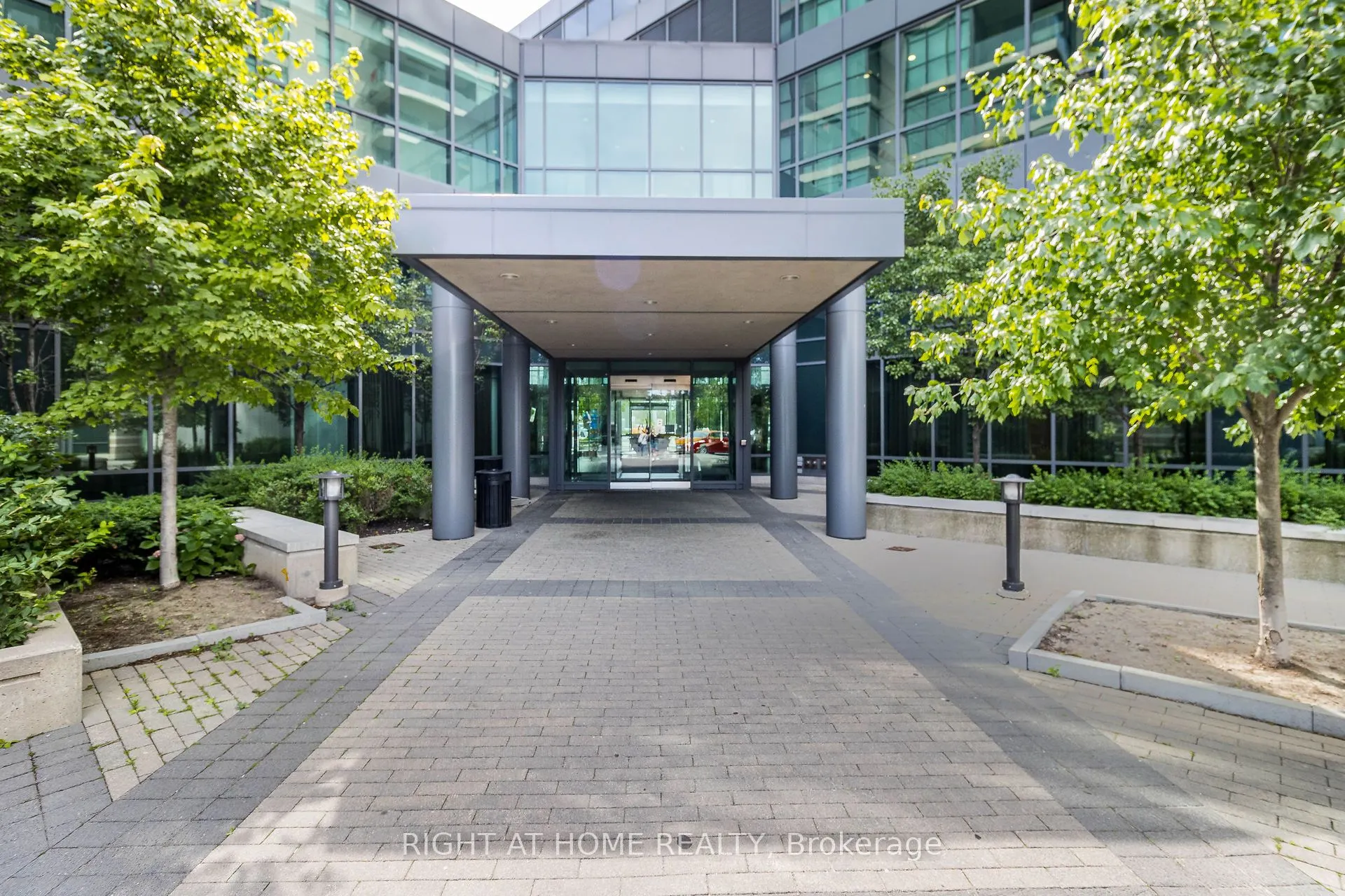 205 Sherway Gardens Road, #1609