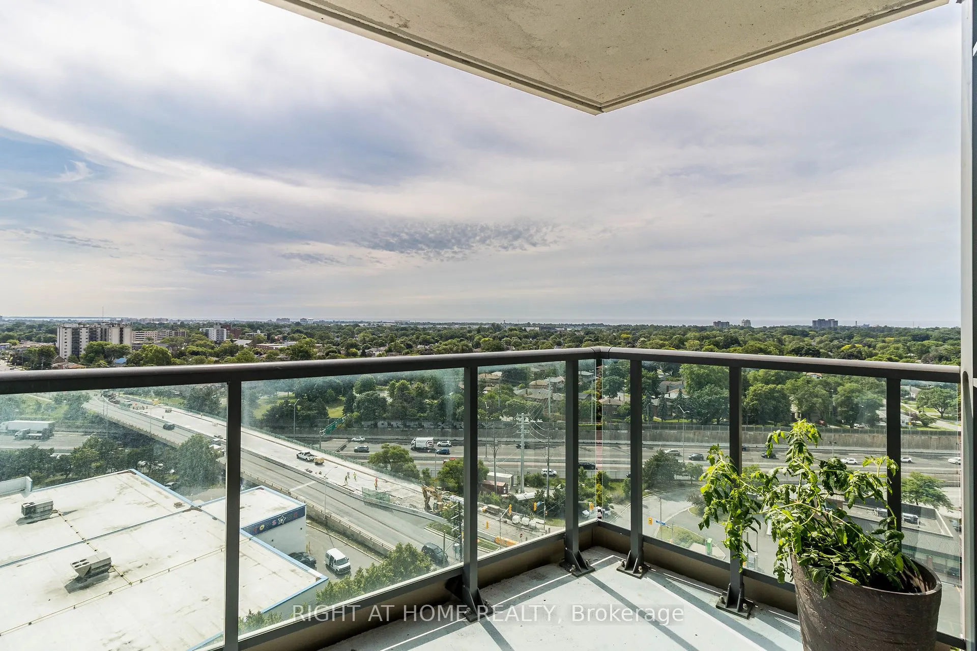 205 Sherway Gardens Road, #1609