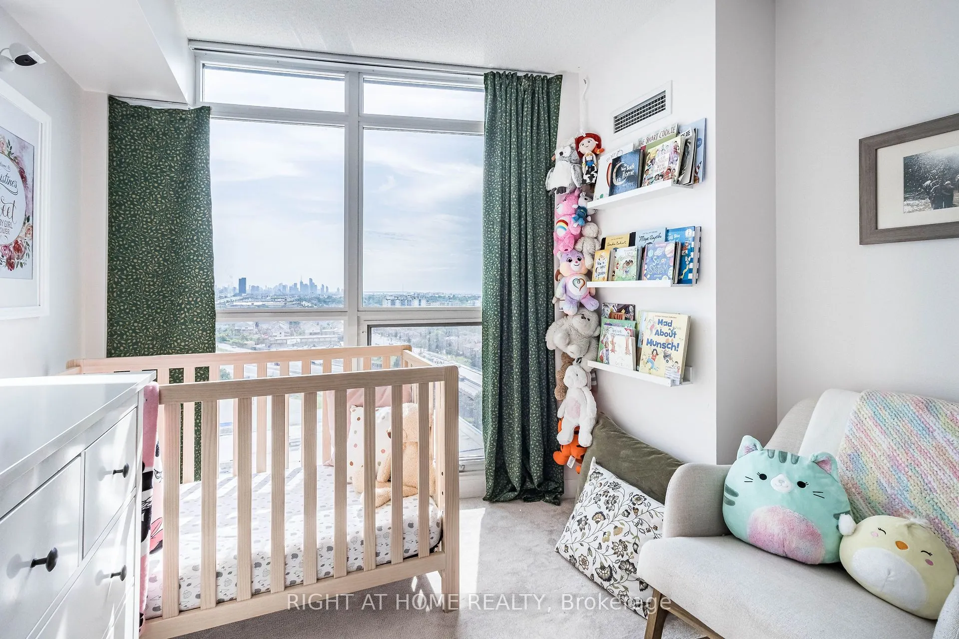 205 Sherway Gardens Road, #1609