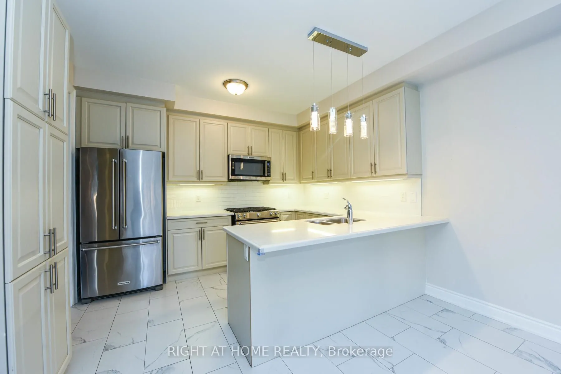 3 Prairie Creek Crescent