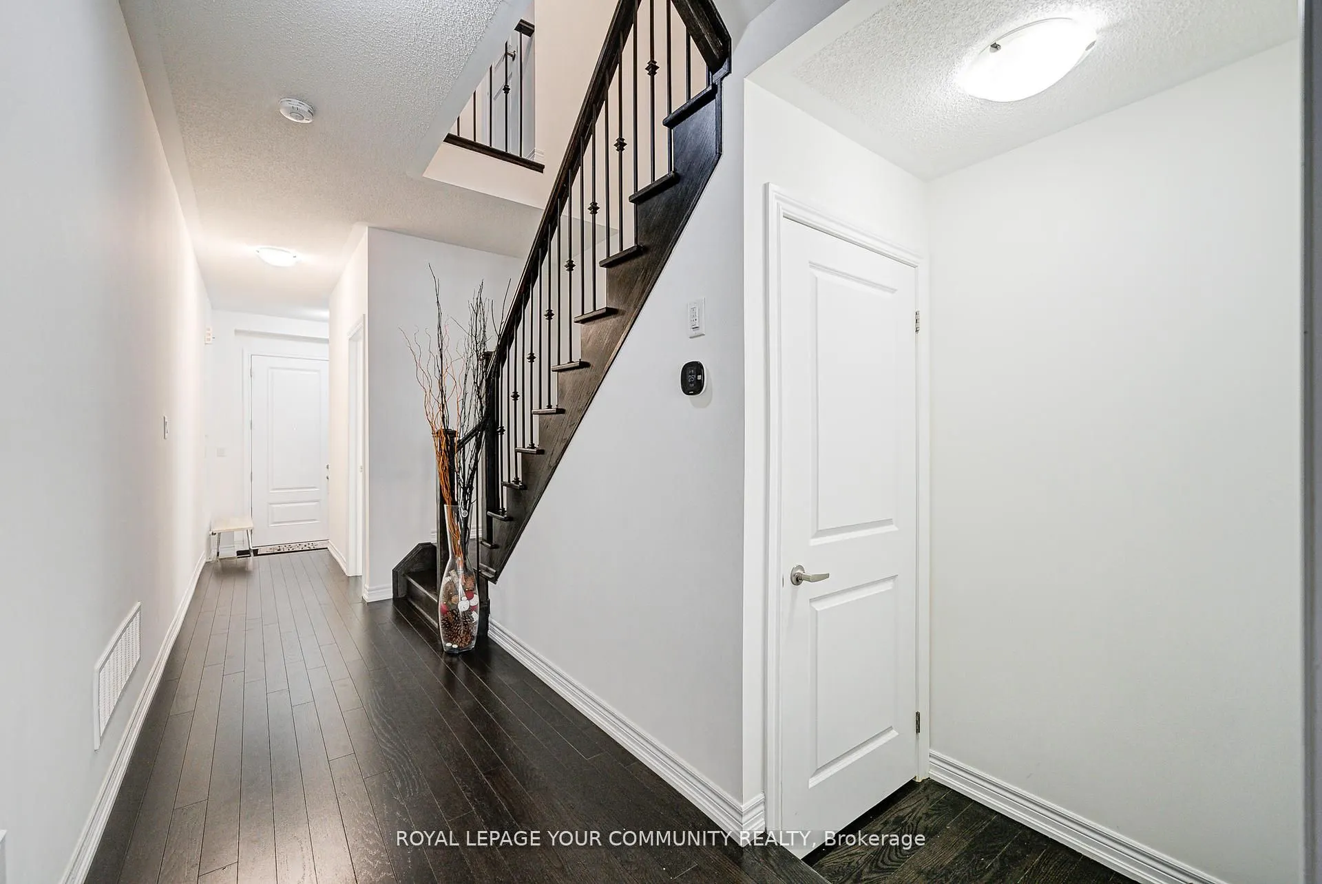 16 Angelfish Road