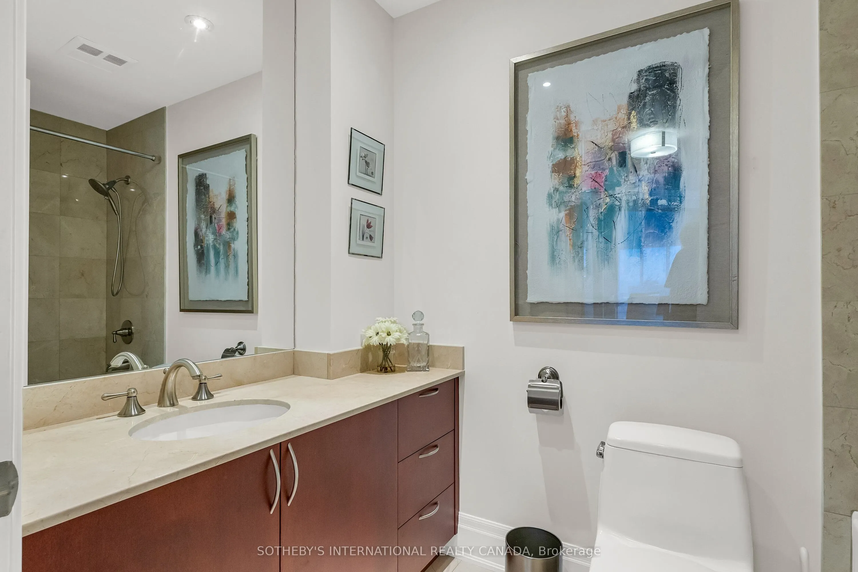 2095 Lake Shore Boulevard W, #818