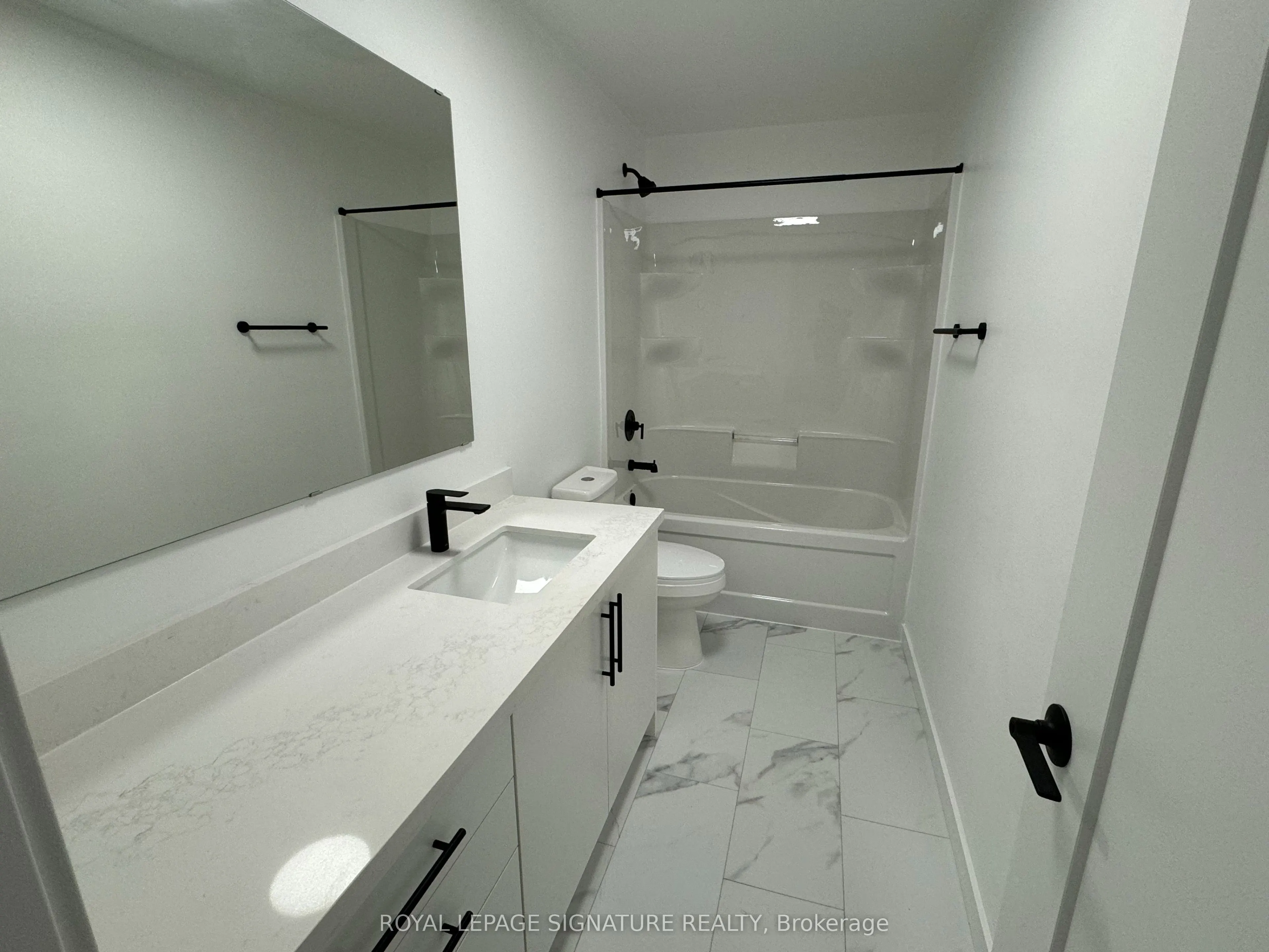 1103 Dufferin Street, #1