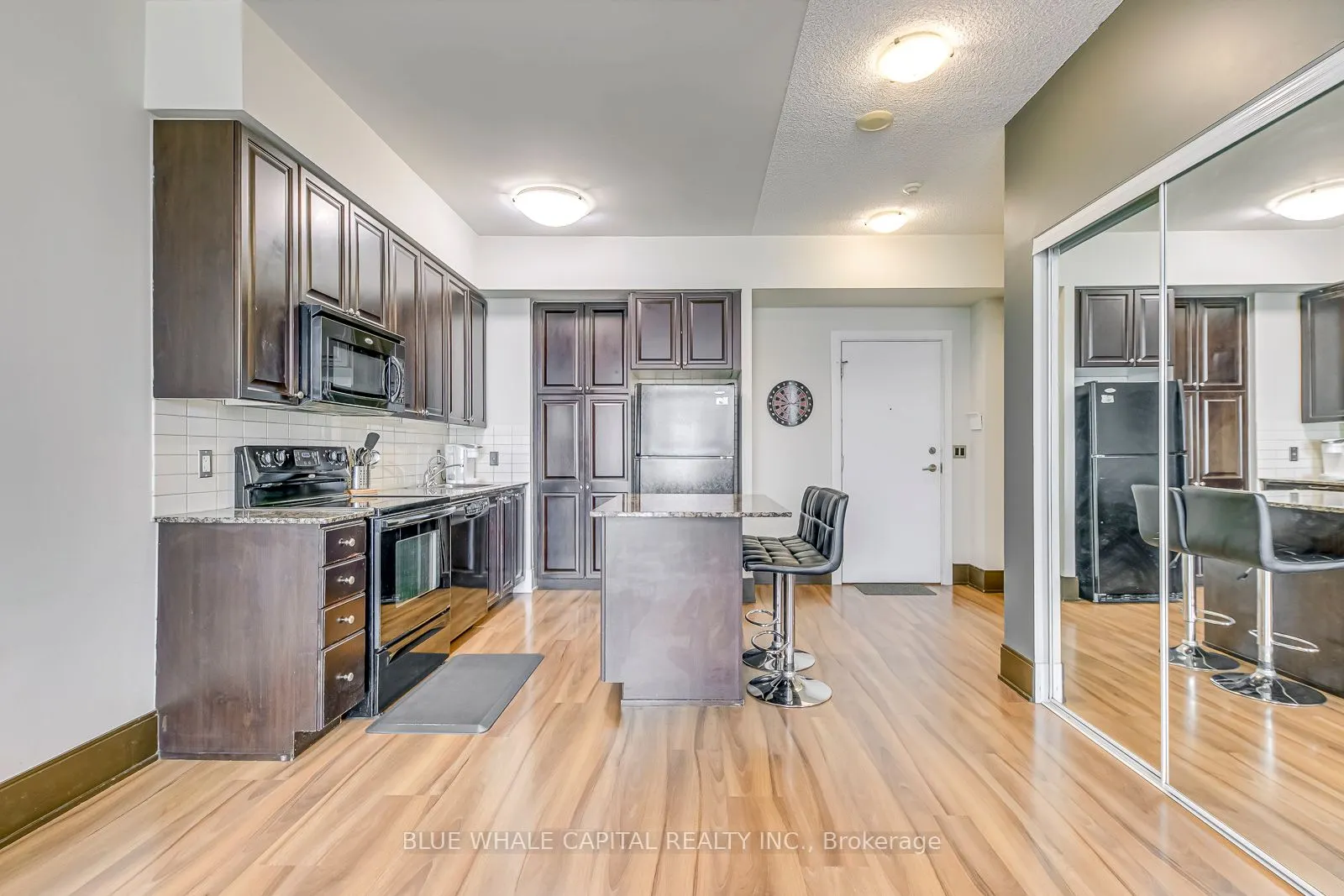 330 Burnhamthorpe Road W, #3005