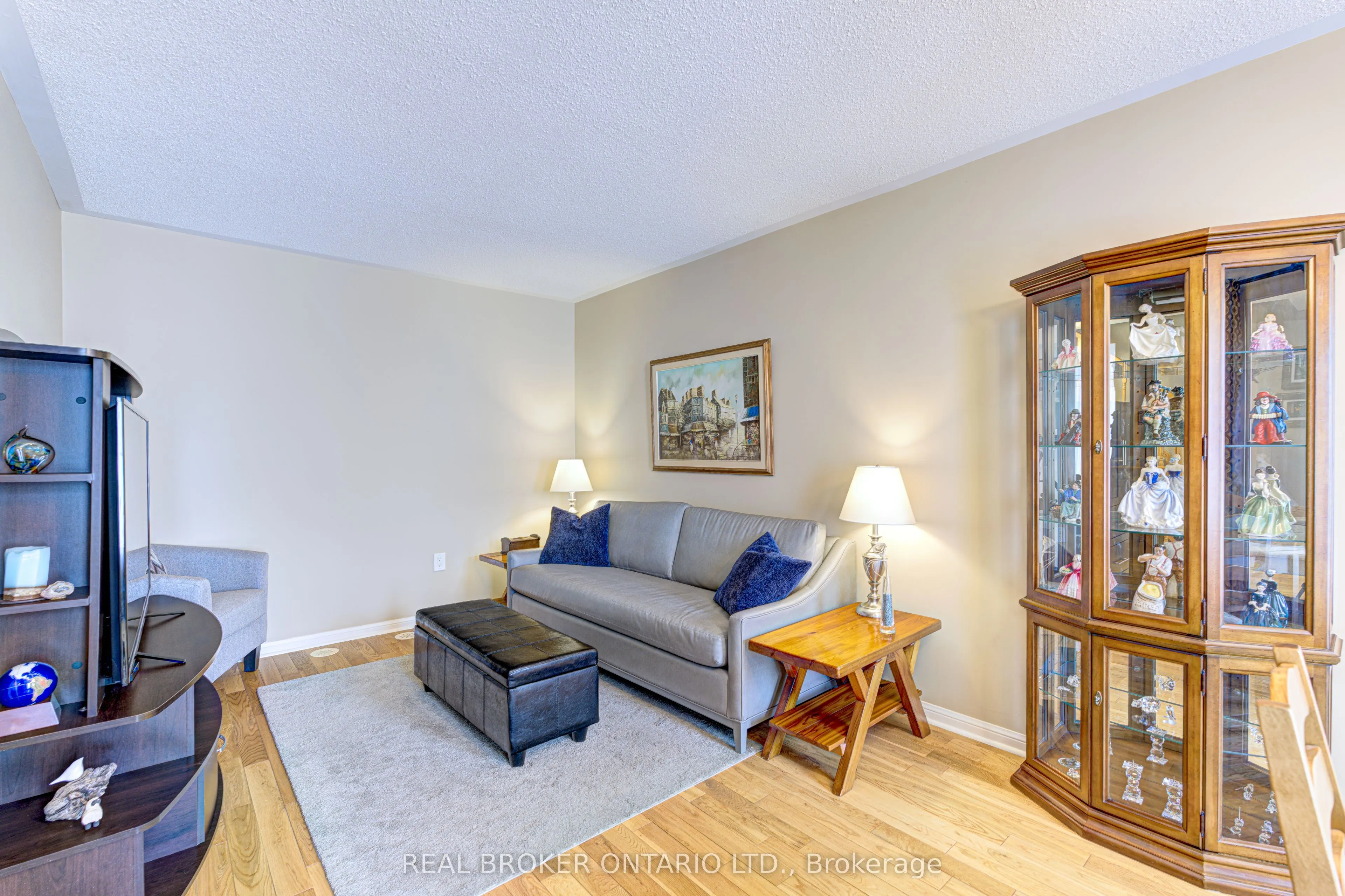 253 Wetenhall Landing