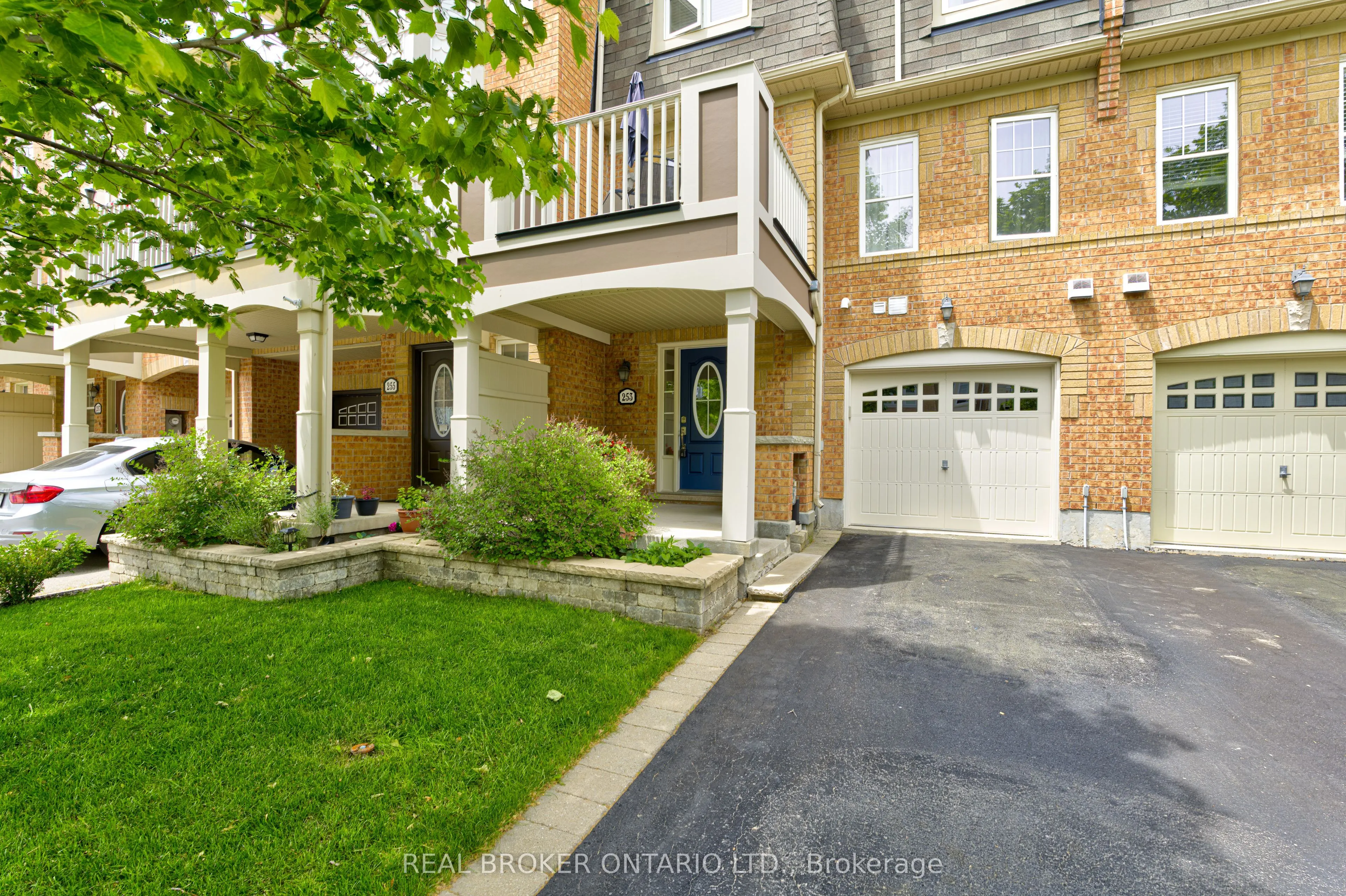 253 Wetenhall Landing