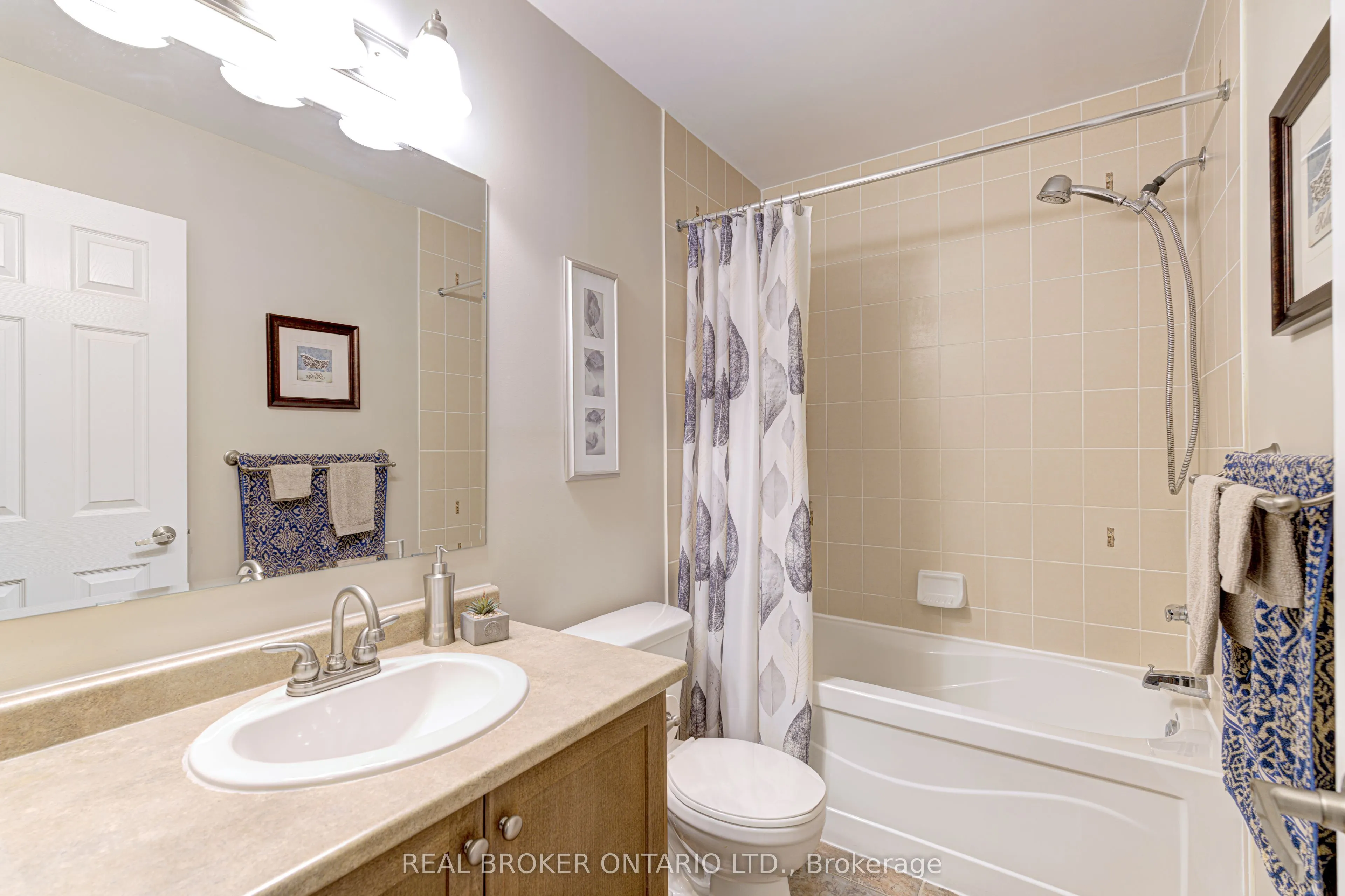 253 Wetenhall Landing