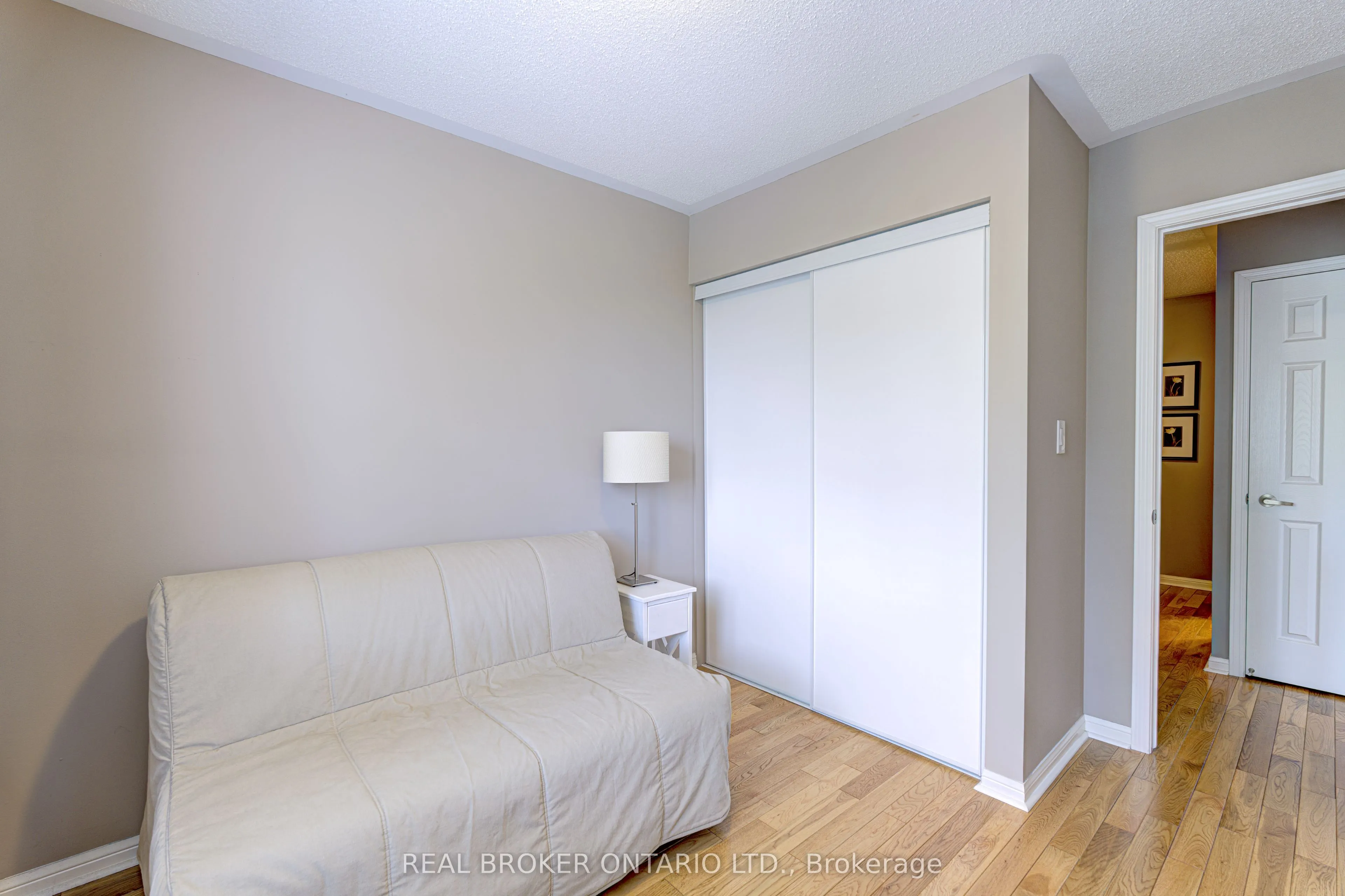253 Wetenhall Landing