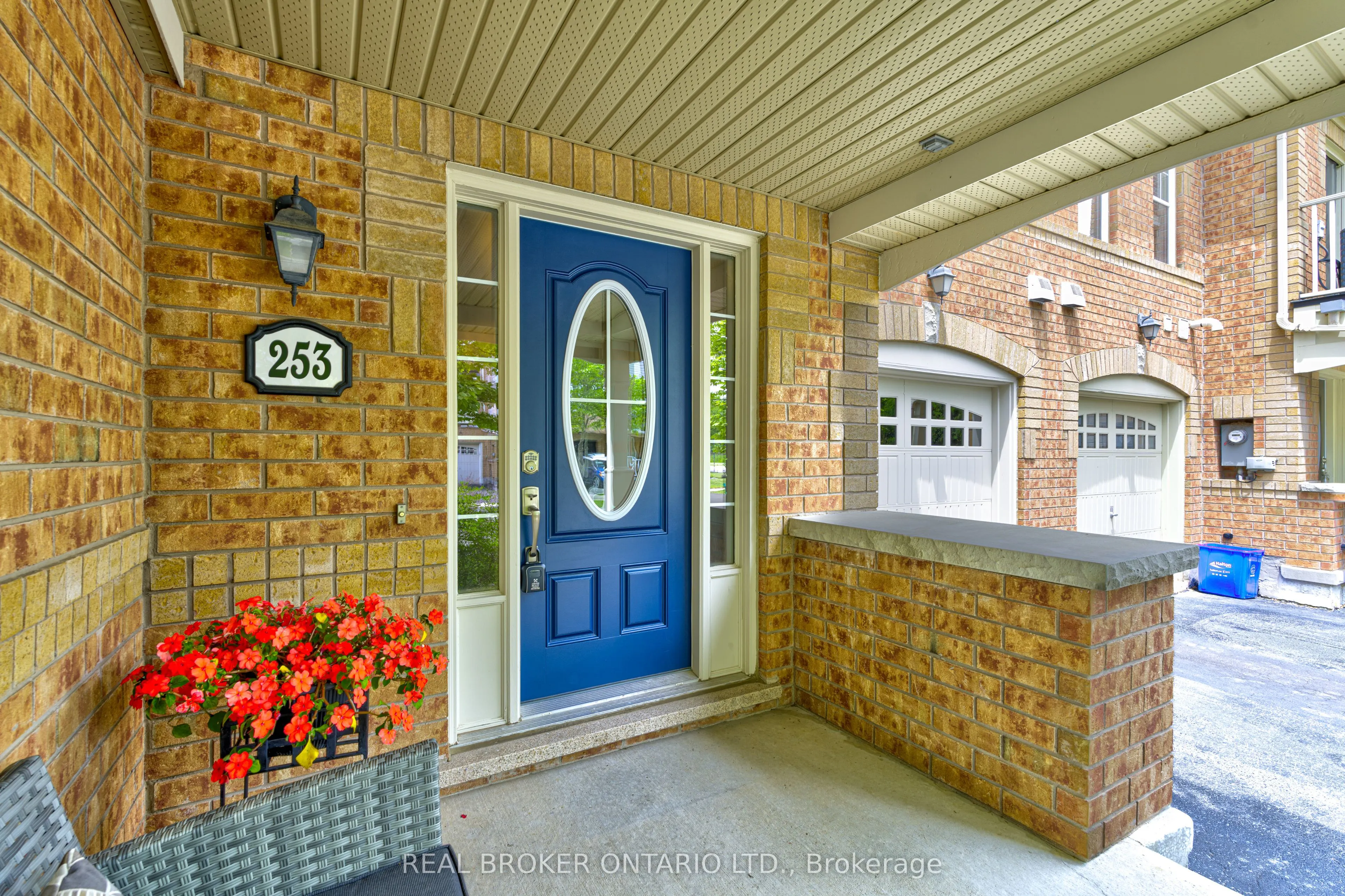 253 Wetenhall Landing