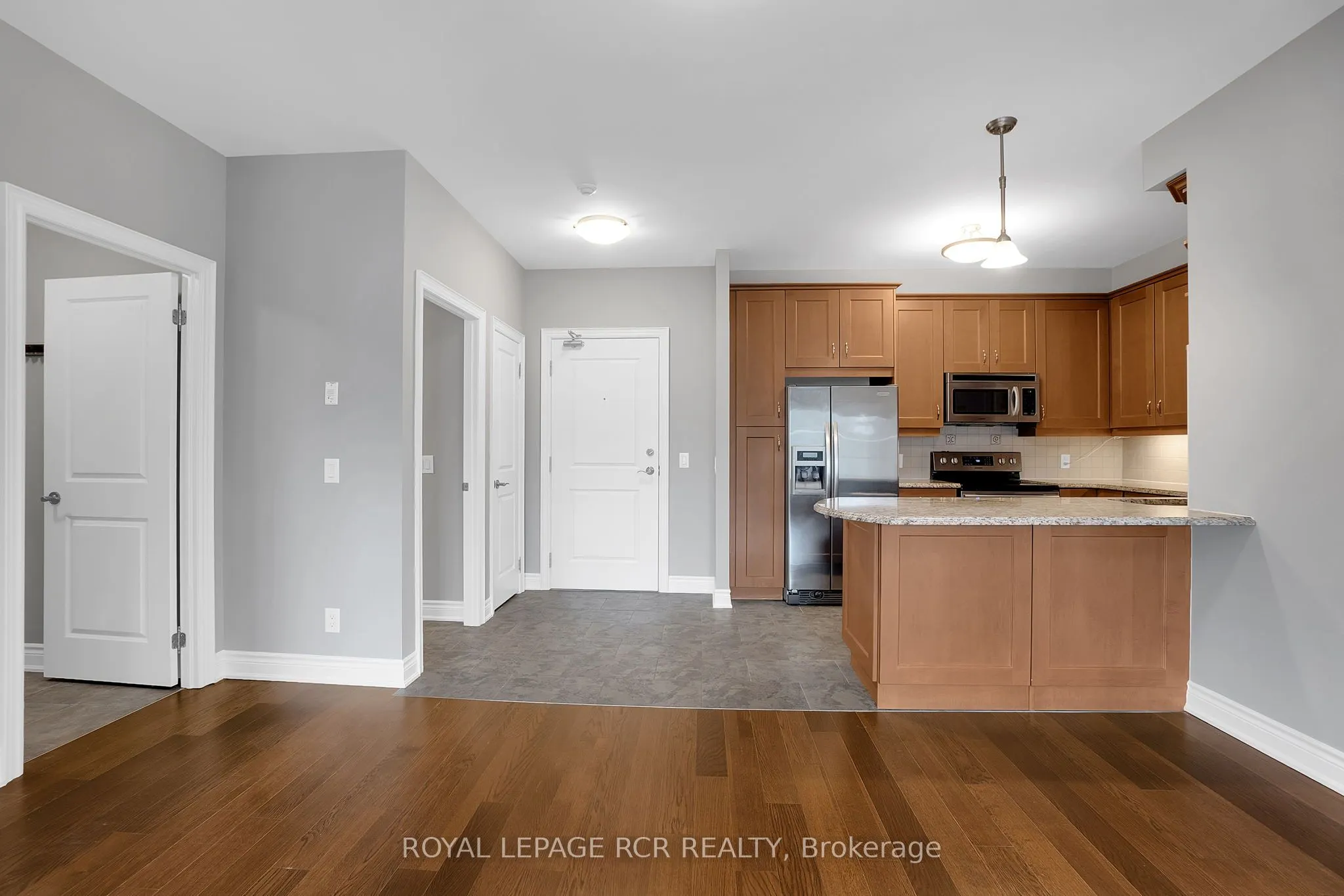 60 Ann Street, #402