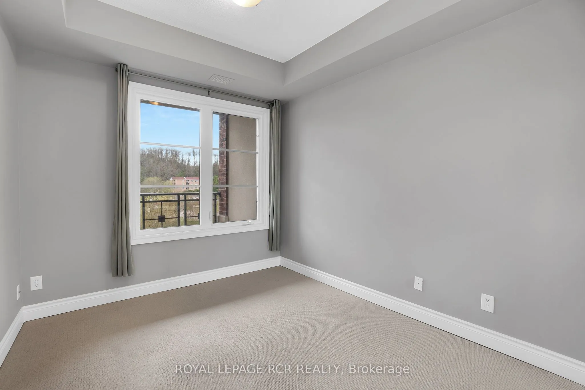 60 Ann Street, #402