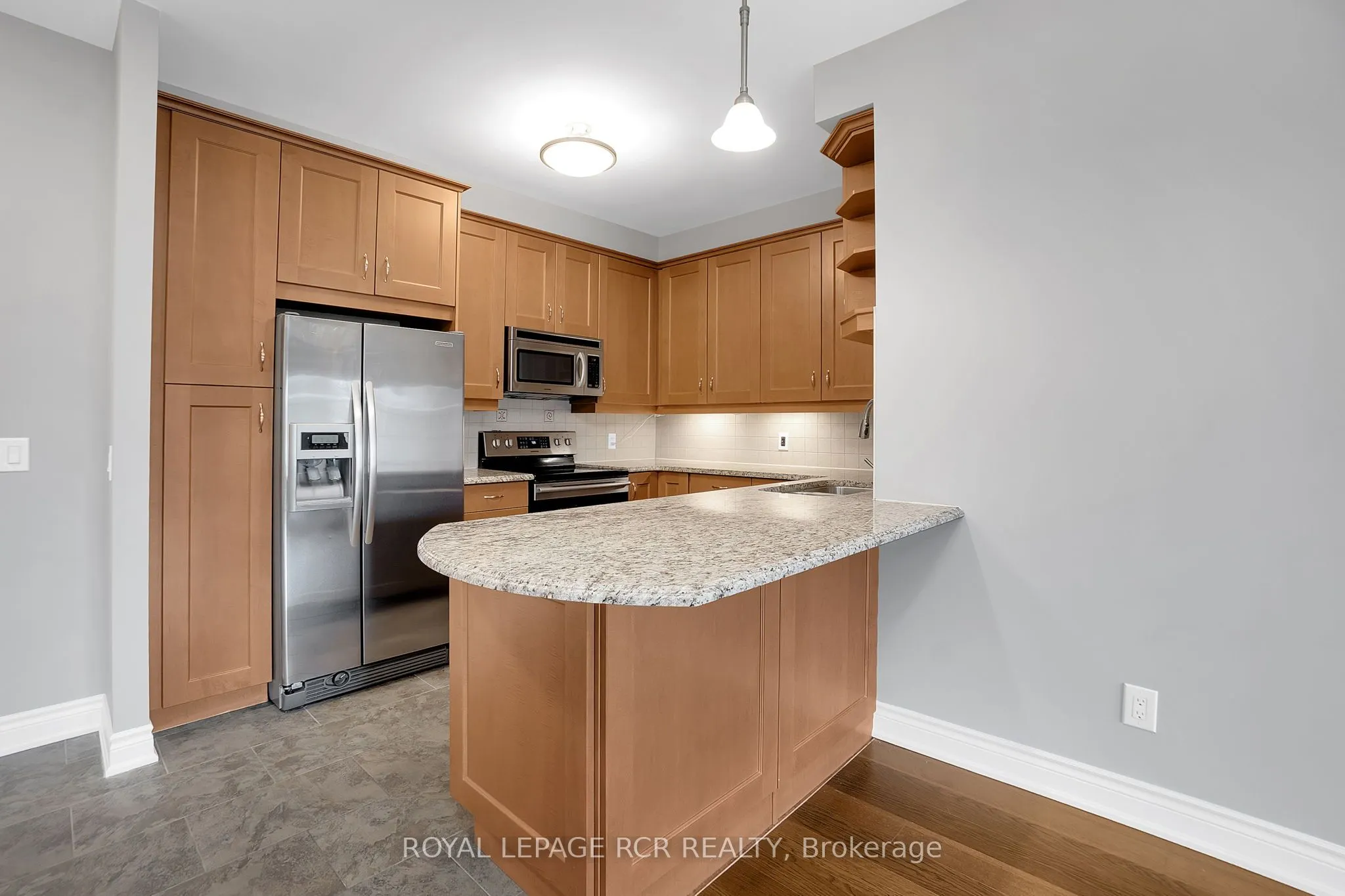 60 Ann Street, #402