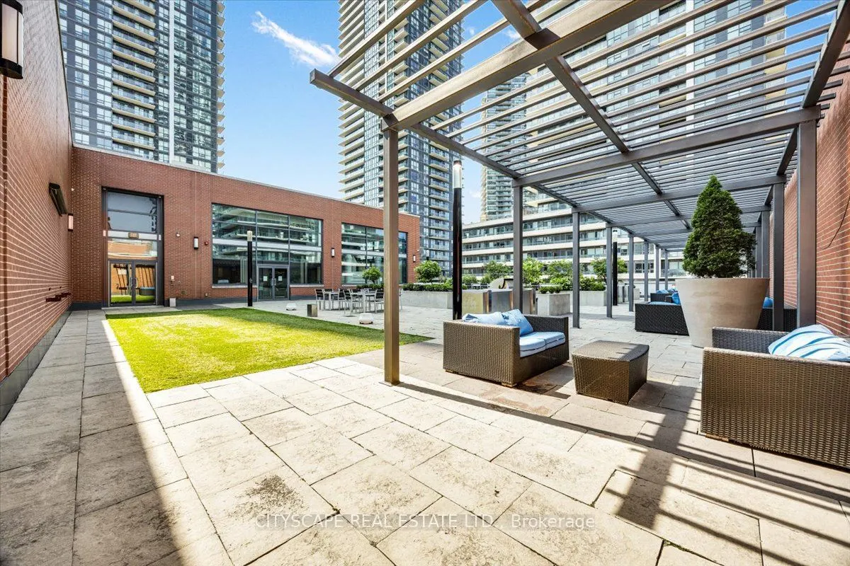 2220 Lakeshore Boulevard, #2408