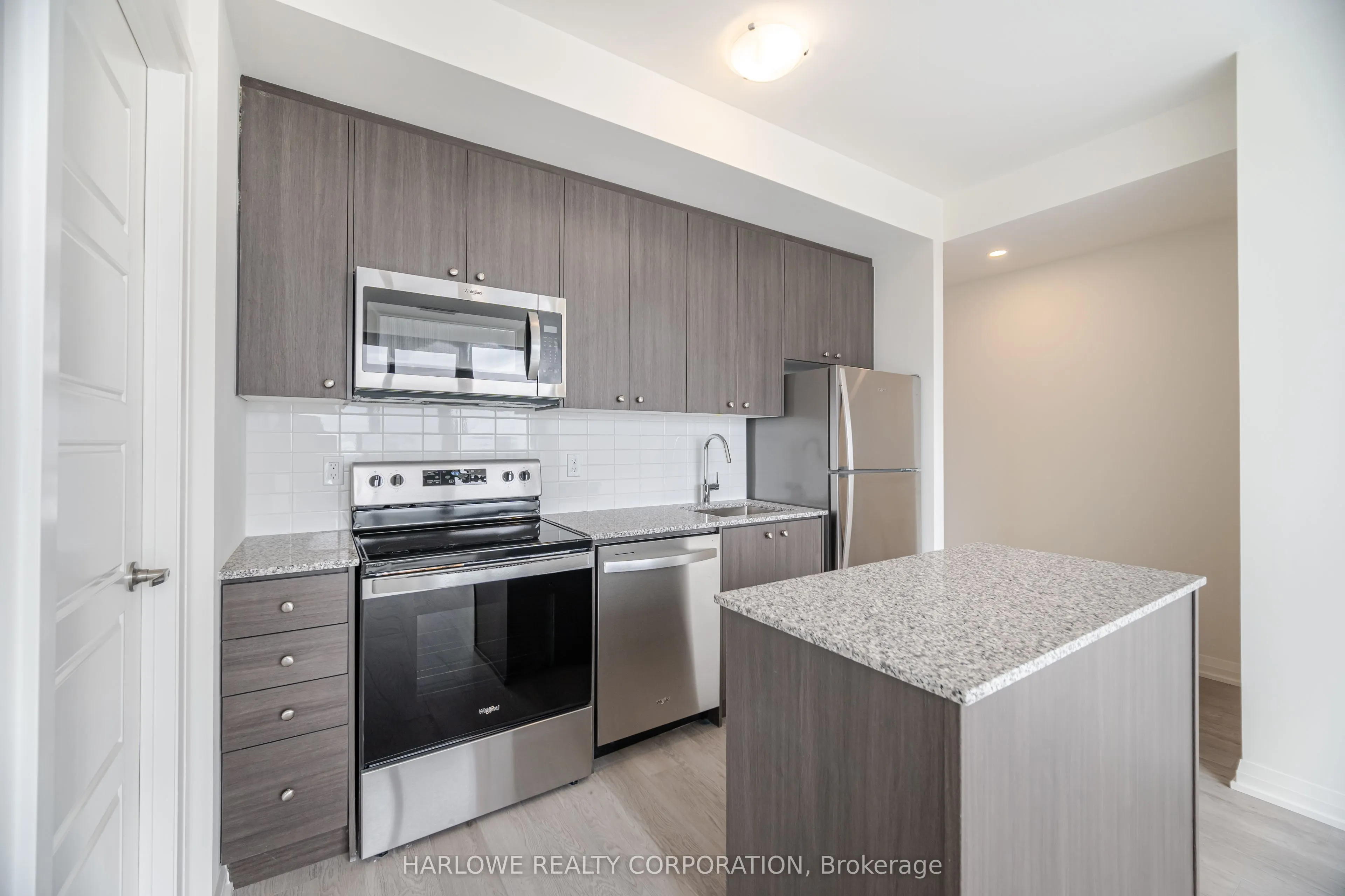3006 William Cutmore Boulevard, #1207