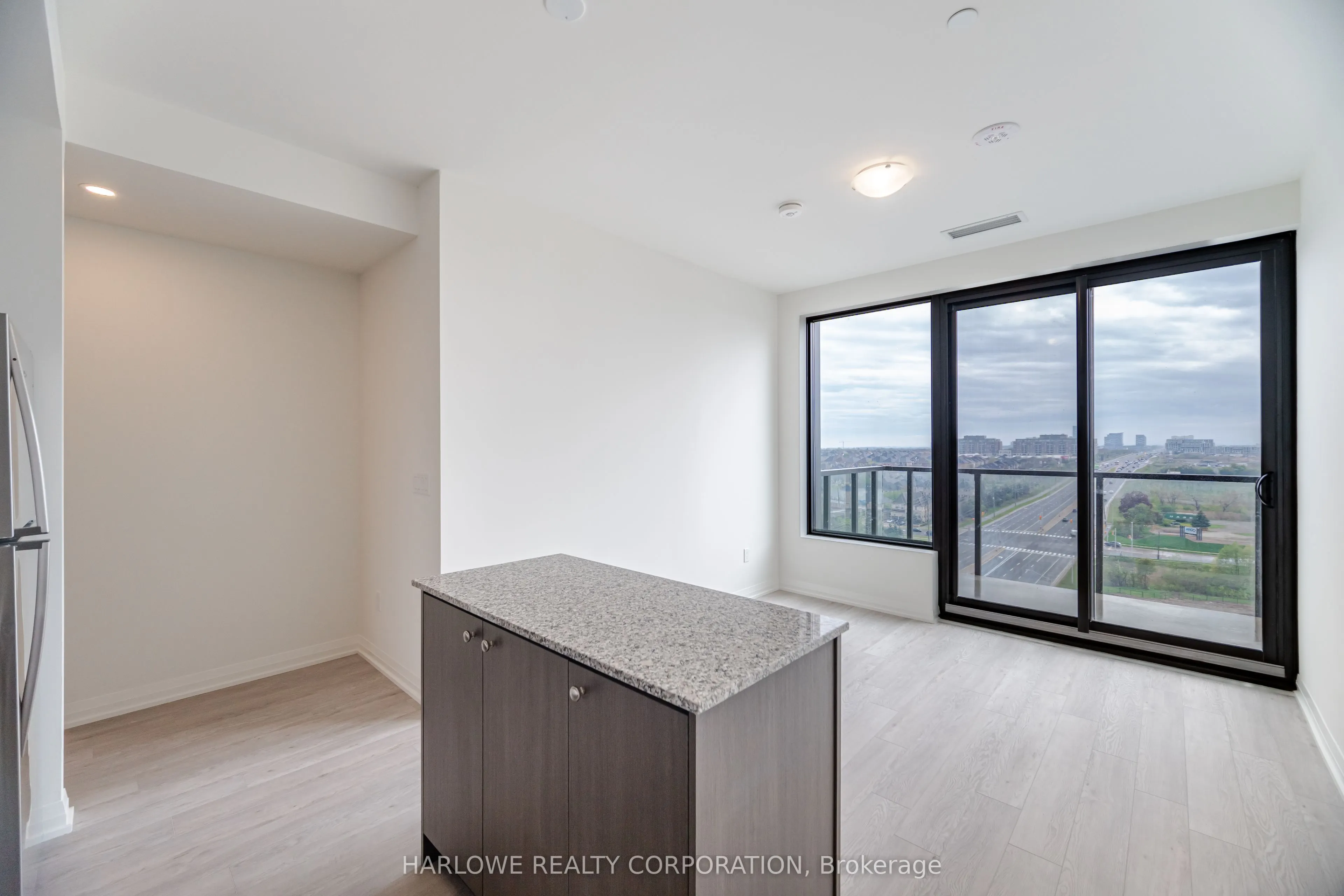 3006 William Cutmore Boulevard, #1207