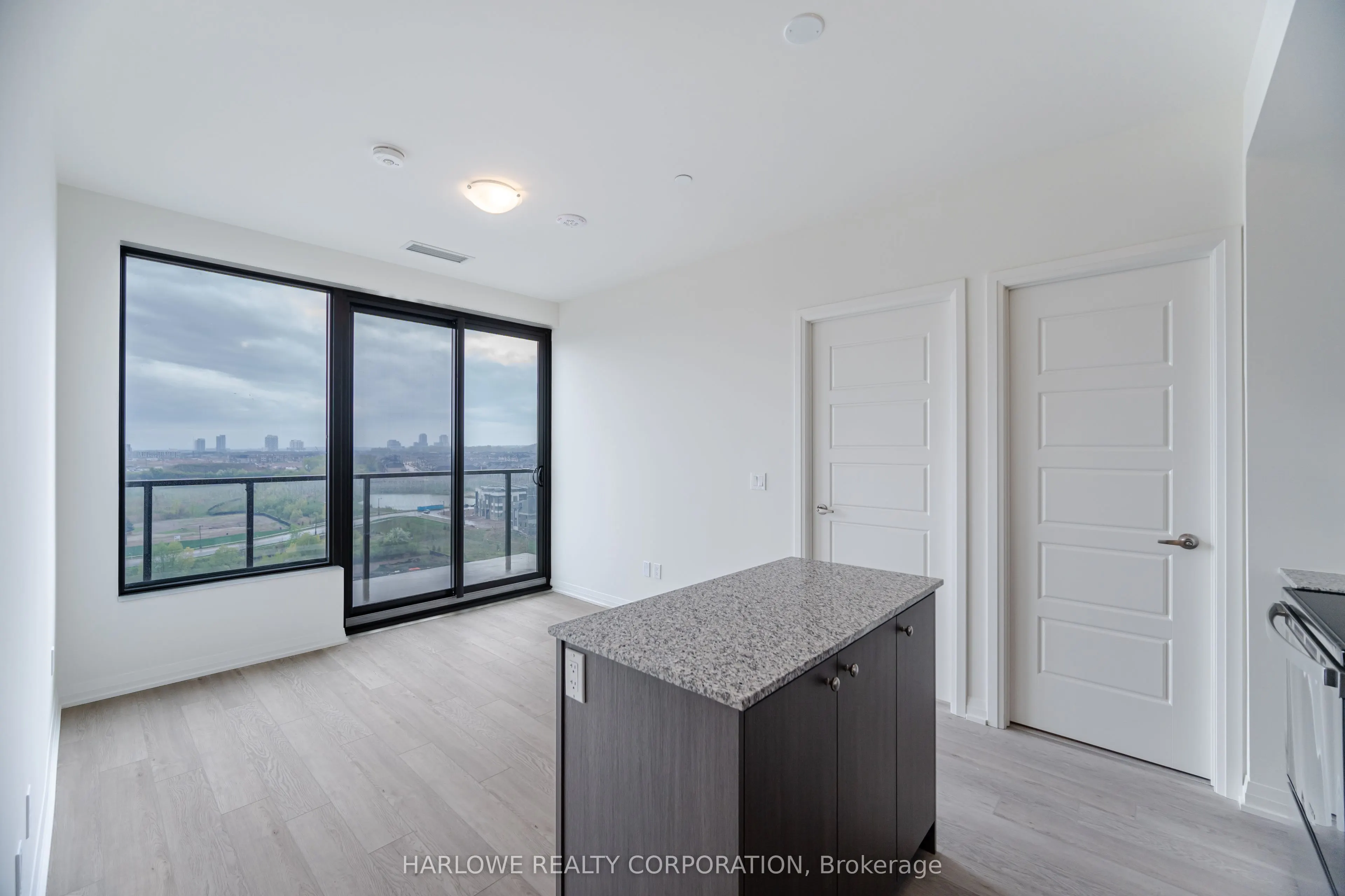 3006 William Cutmore Boulevard, #1207