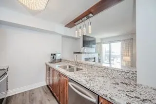 1000 Cedarglen Gate W, #625
