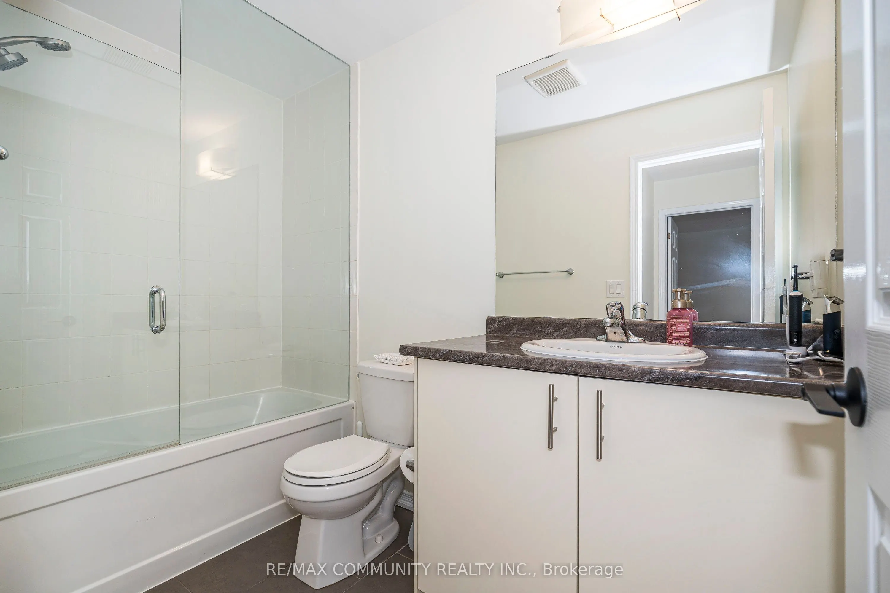 2057 Cliff Road, #64