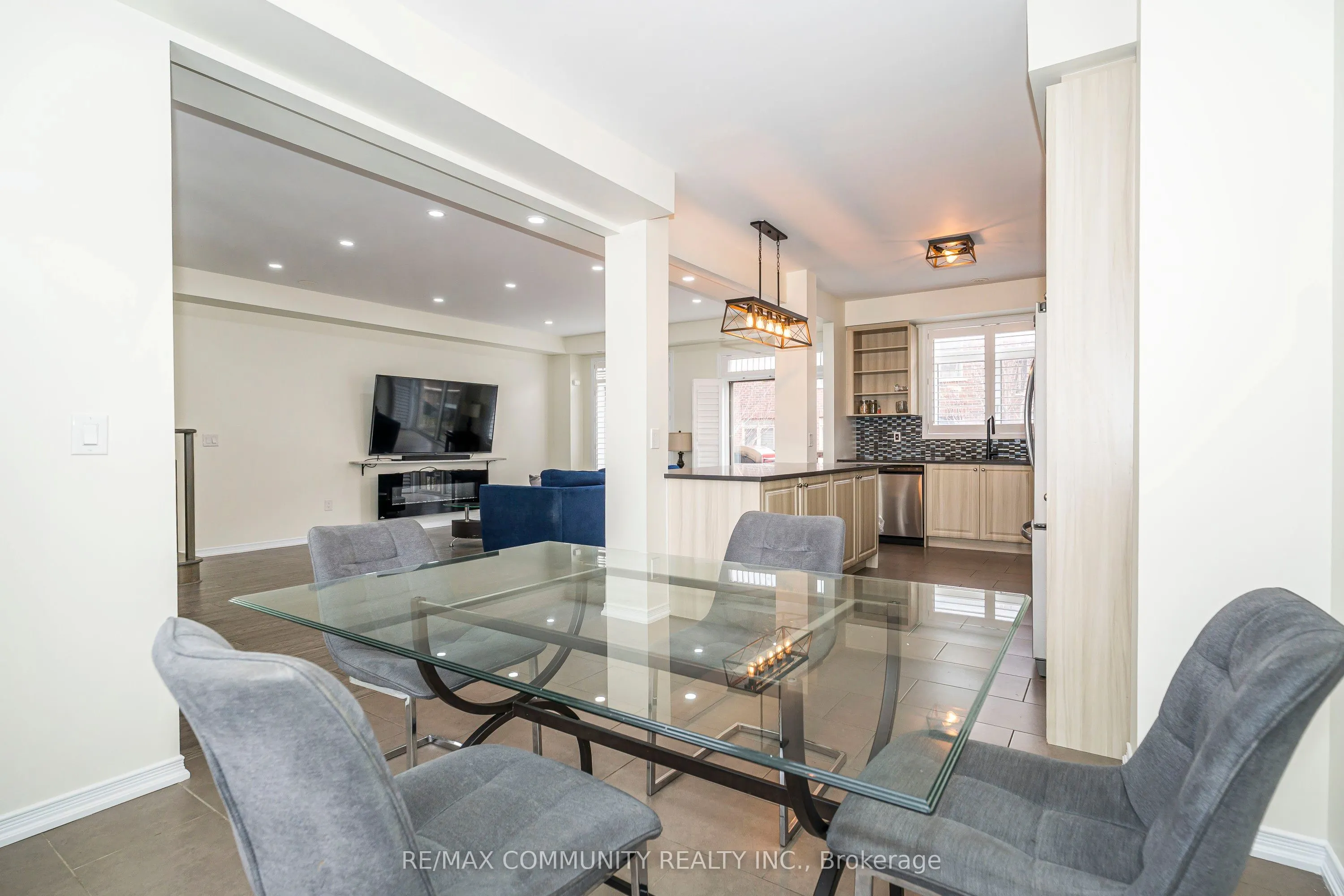 2057 Cliff Road, #64