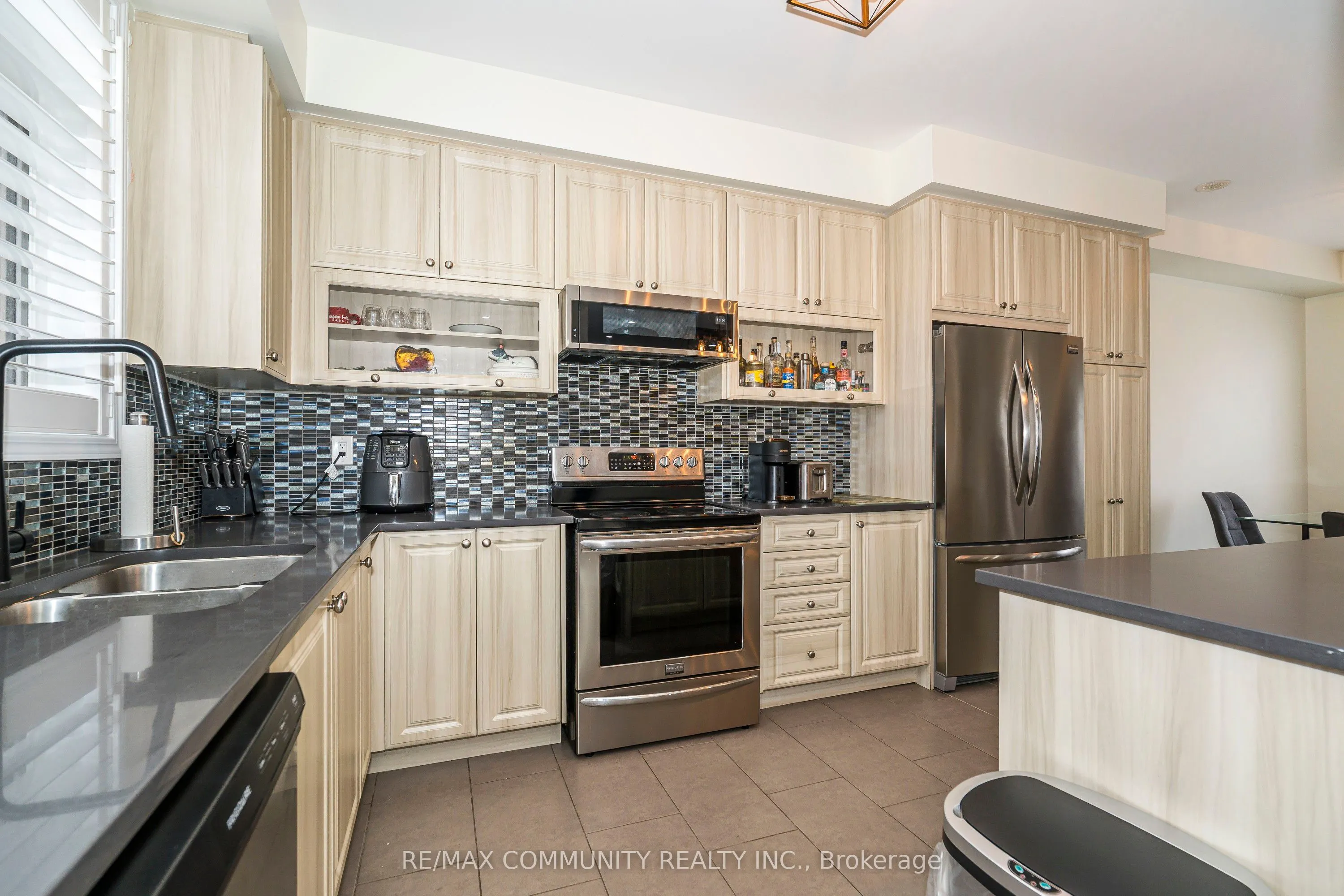 2057 Cliff Road, #64