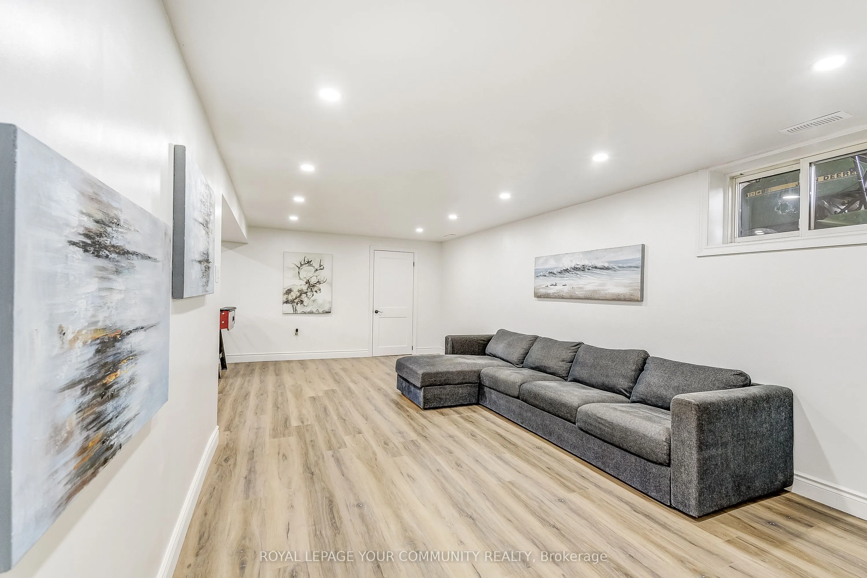 958 South Service Road