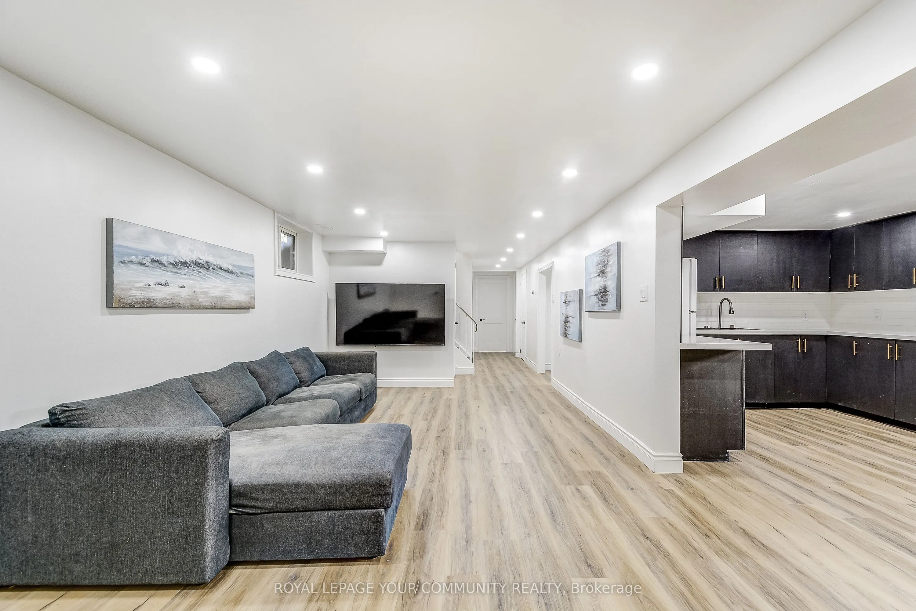 958 South Service Road