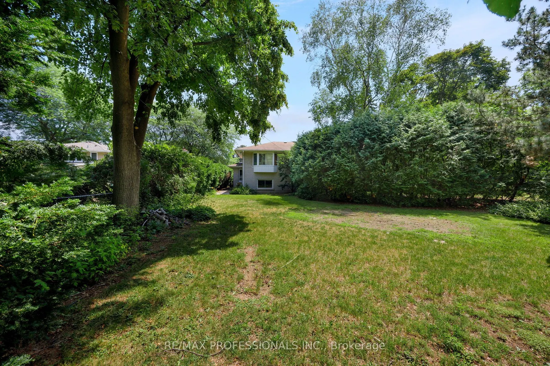 1441 Clarkson Road N